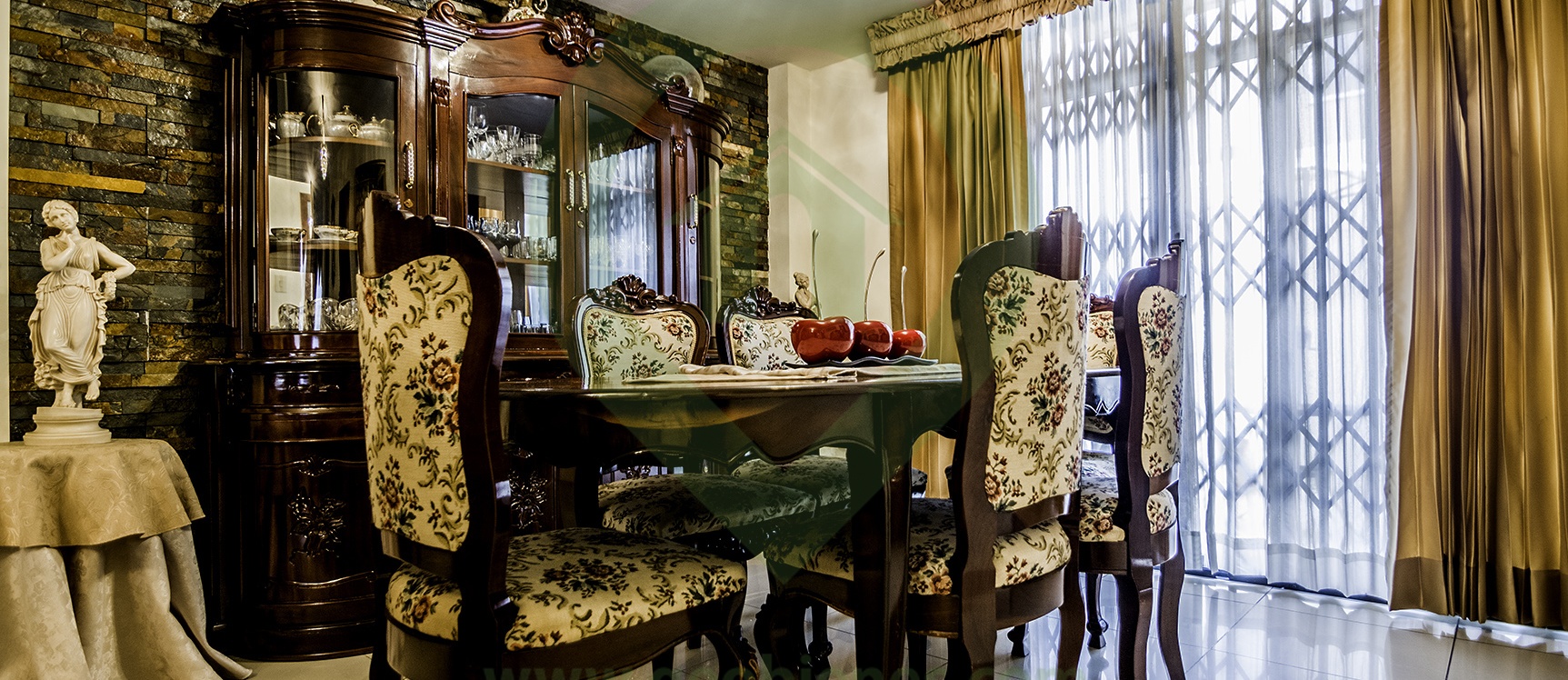 Casa en venta en Urbanización Castilla vía a Samborondón GeoBienes - Casa en venta en Urbanización Castilla vía a Samborondón - Plusvalia Guayaquil Casas de venta y alquiler Inmobiliaria Ecuador