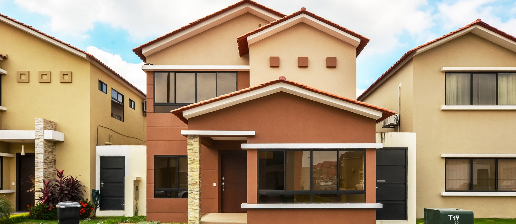 Casa en venta en Urbanización Ciudad Celeste sector Vía Samborondón GeoBienes - Casa en venta en Urbanización Ciudad Celeste sector Vía Samborondón - Plusvalia Guayaquil Casas de venta y alquiler Inmobiliaria Ecuador