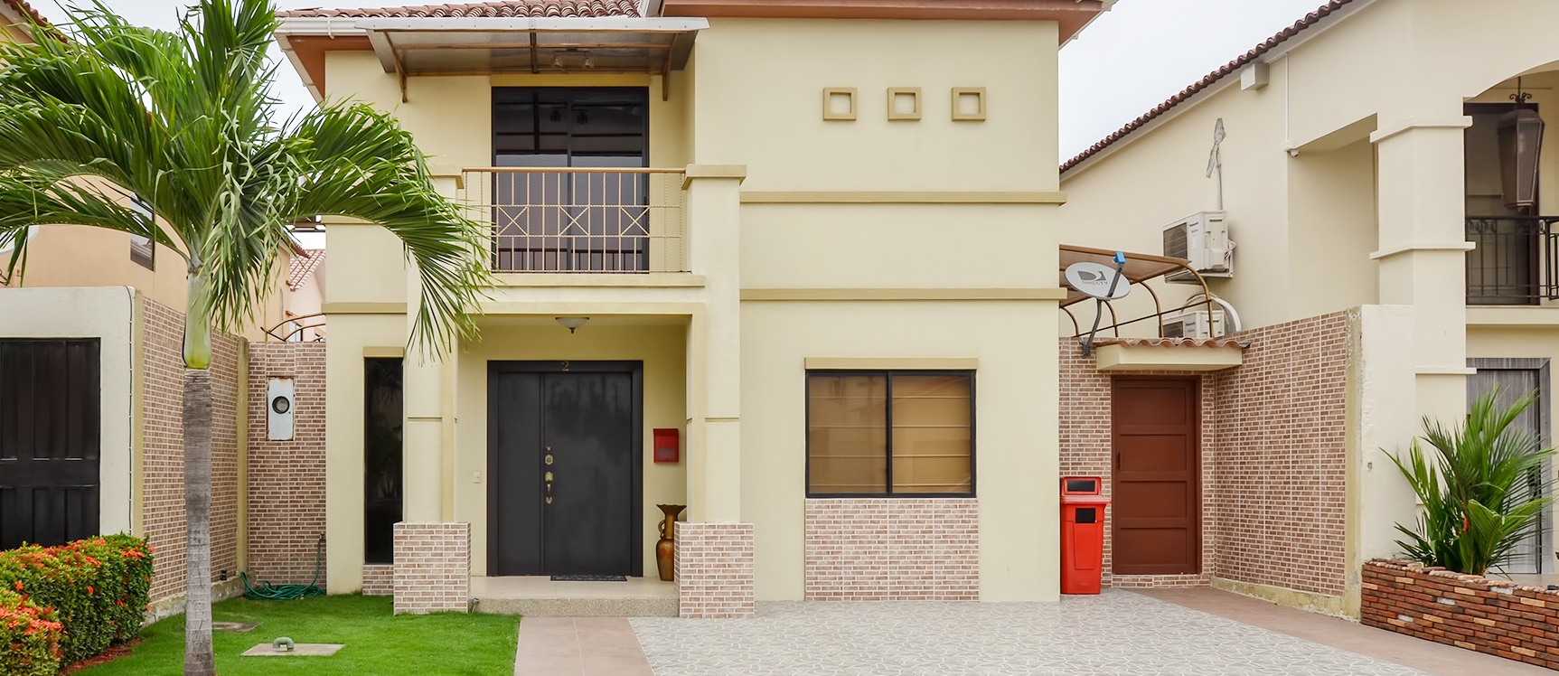 GeoBienes - Casa en venta en urbanización Ciudad Celeste sector Vía Samborondón - Plusvalia Guayaquil Casas de venta y alquiler Inmobiliaria Ecuador