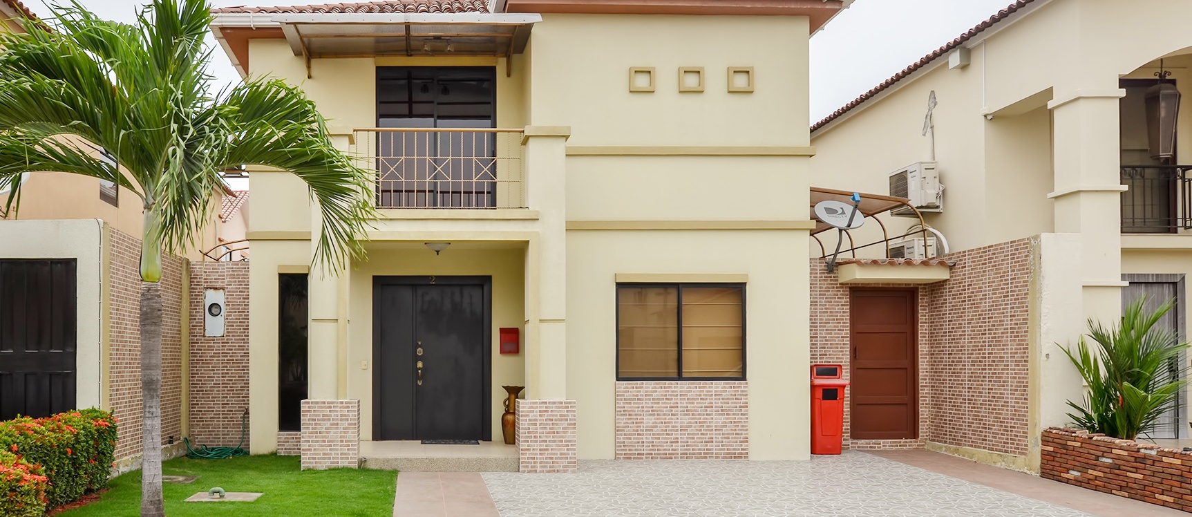 Casa en venta en urbanización Ciudad Celeste sector Vía Samborondón GeoBienes - Casa en venta en urbanización Ciudad Celeste sector Vía Samborondón - Plusvalia Guayaquil Casas de venta y alquiler Inmobiliaria Ecuador