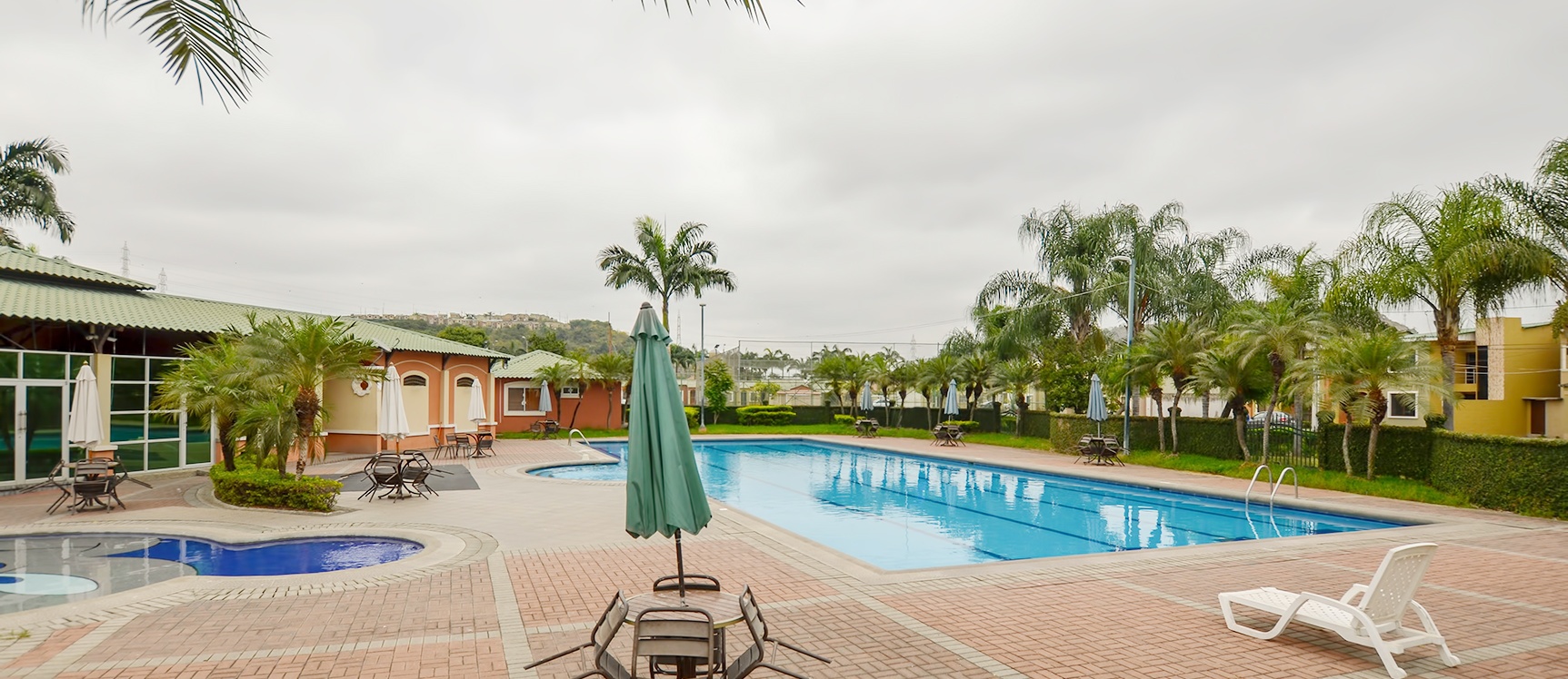 Casa en venta en urbanización La Joya sector Vía a Daule GeoBienes - Casa en venta en urbanización La Joya sector Vía a Daule - Plusvalia Guayaquil Casas de venta y alquiler Inmobiliaria Ecuador