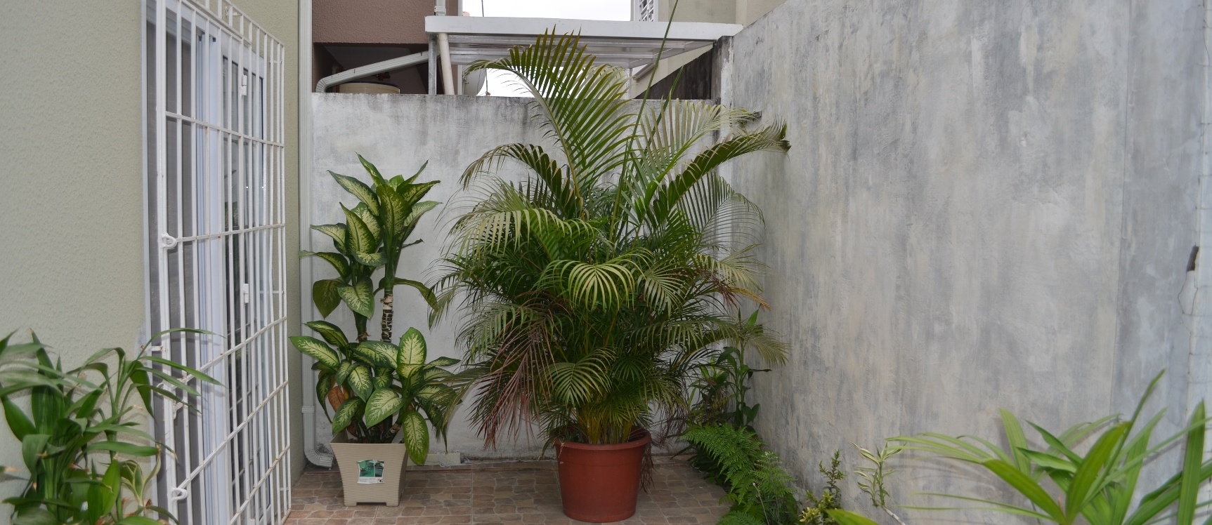 Casa en venta en urbanización La Perla Av Terminal terrestre pascuales GeoBienes - Casa en venta en urbanización La Perla Av Terminal Terrestre Pascuales - Plusvalia Guayaquil Casas de venta y alquiler Inmobiliaria Ecuador