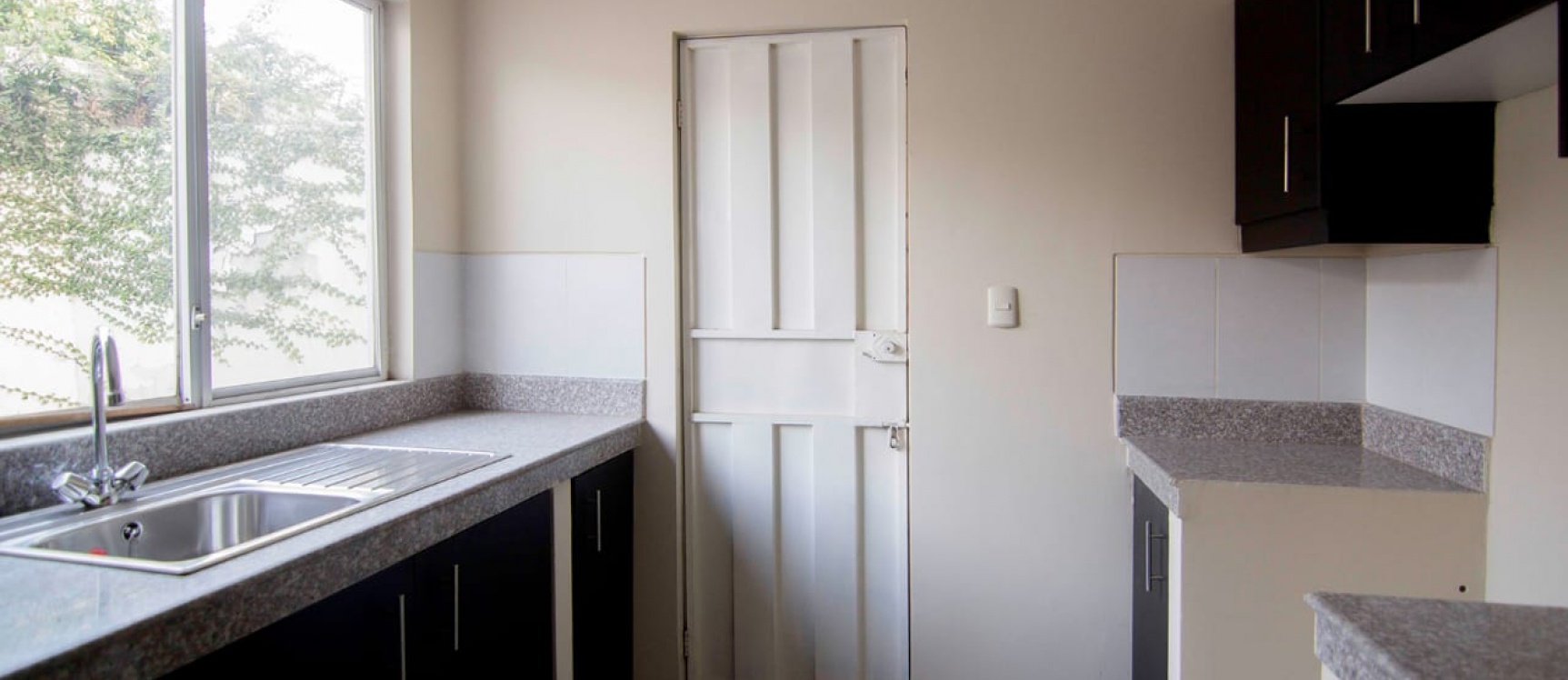Casa en venta en Urbanización Marina D'or vía a Salitre GeoBienes - Casa en venta en Urbanización Marina D'or vía a Salitre - Plusvalia Guayaquil Casas de venta y alquiler Inmobiliaria Ecuador