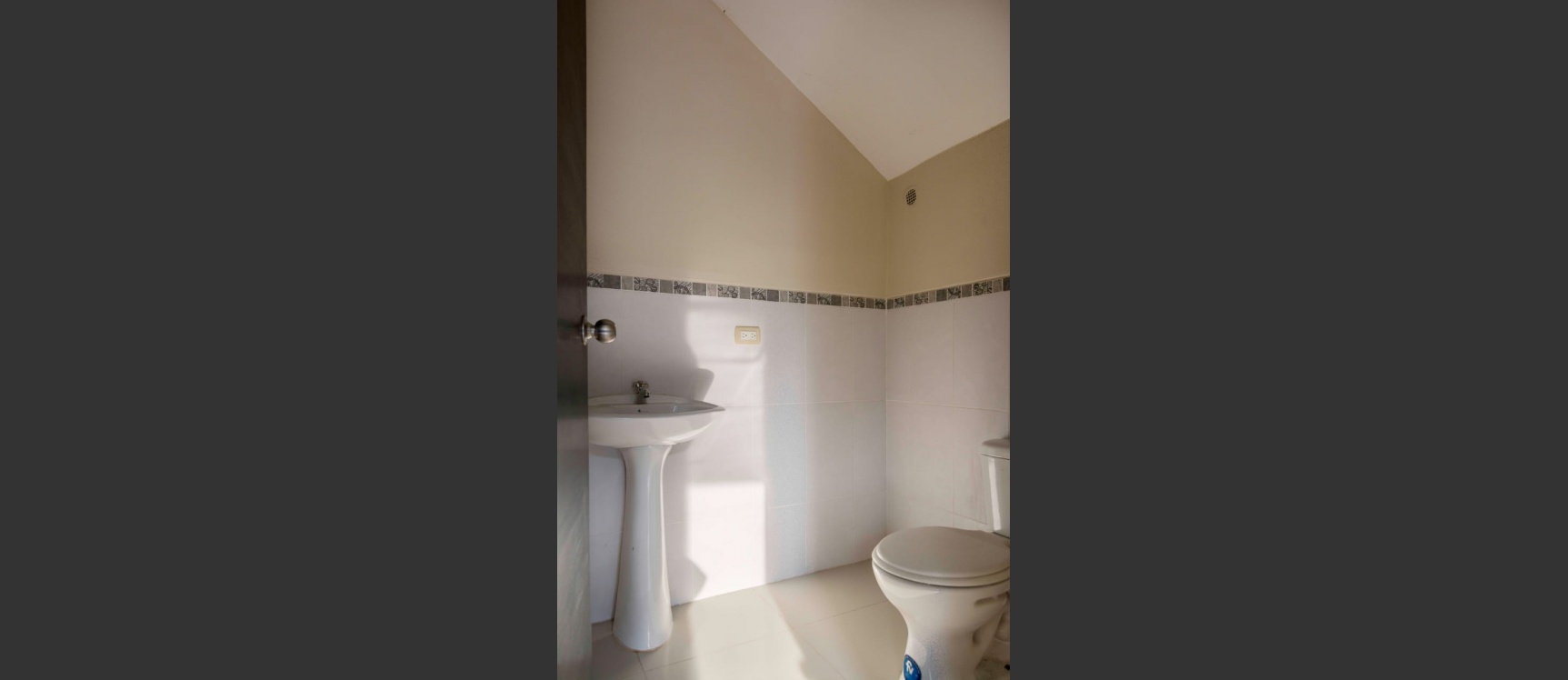 Casa en venta en Urbanización Marina D'or vía a Salitre GeoBienes - Casa en venta en Urbanización Marina D'or vía a Salitre - Plusvalia Guayaquil Casas de venta y alquiler Inmobiliaria Ecuador