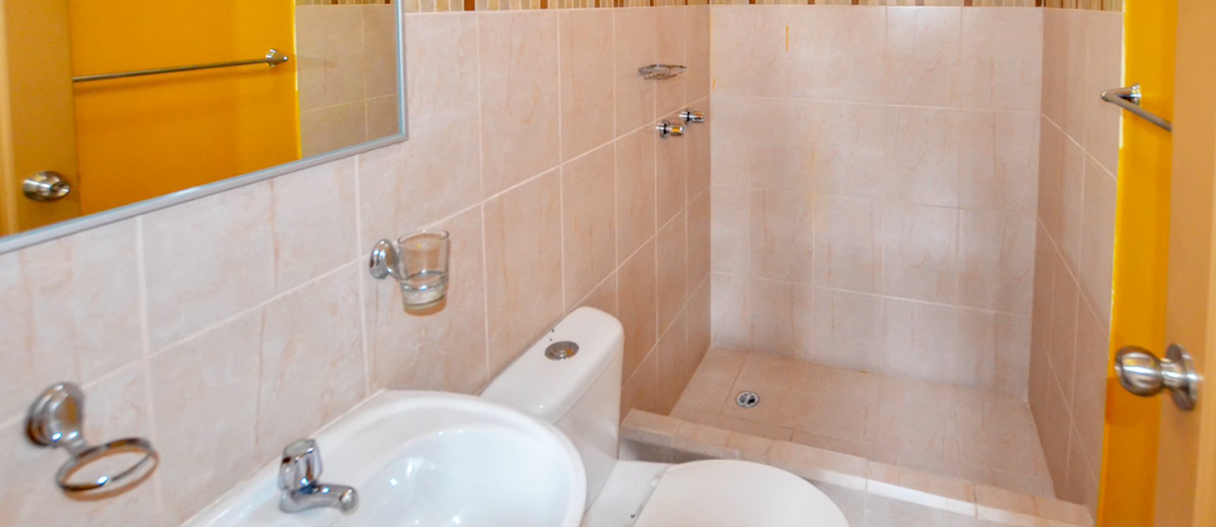 Casa en venta en Urbanización Milán sector Vía Salitre - Samborondón GeoBienes - Casa en venta en Urbanización Milán sector Vía Salitre - Samborondón - Plusvalia Guayaquil Casas de venta y alquiler Inmobiliaria Ecuador