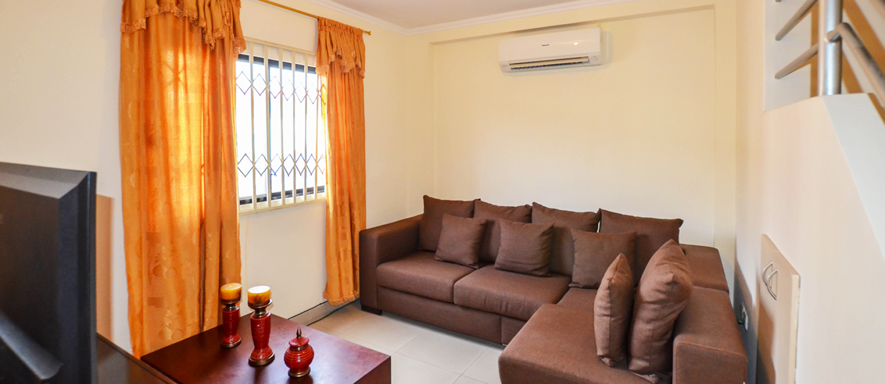 Casa en venta en Urbanización Milán sector Vía Salitre - Samborondón GeoBienes - Casa en venta en Urbanización Milán sector Vía Salitre - Samborondón - Plusvalia Guayaquil Casas de venta y alquiler Inmobiliaria Ecuador