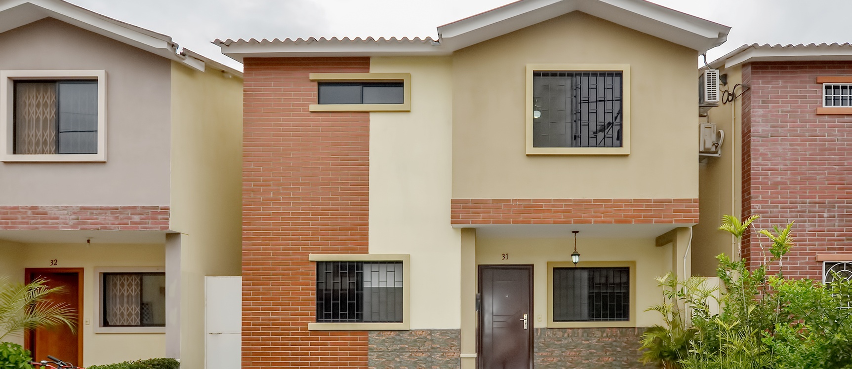 Casa en venta en urbanización Milann sector Vía Salitre - Samborondón GeoBienes - Casa en venta en urbanización Milann sector Vía Salitre - Samborondón - Plusvalia Guayaquil Casas de venta y alquiler Inmobiliaria Ecuador