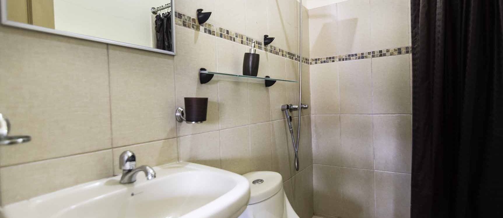 Casa en venta en Urbanización Milann vía a Samborondón GeoBienes - Casa en venta en Urbanización Milann vía a Samborondón - Plusvalia Guayaquil Casas de venta y alquiler Inmobiliaria Ecuador