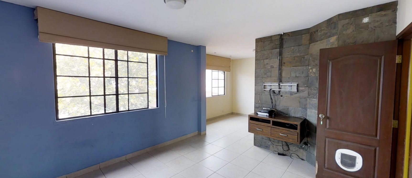 Casa en venta en urbanización Terranostra via a la costa GeoBienes - Casa en venta en urbanización Terranostra via a la costa - Plusvalia Guayaquil Casas de venta y alquiler Inmobiliaria Ecuador