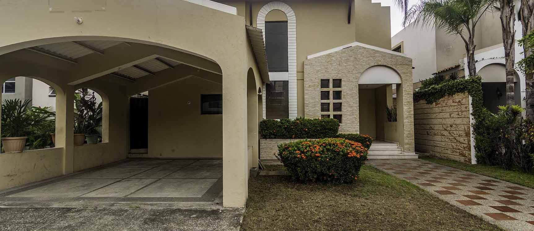 Casa en venta en Urbanización Villa Nueva Vía a Samborondón GeoBienes - Casa en venta en Urbanización Villa Nueva, Vía a Samborondón - Plusvalia Guayaquil Casas de venta y alquiler Inmobiliaria Ecuador