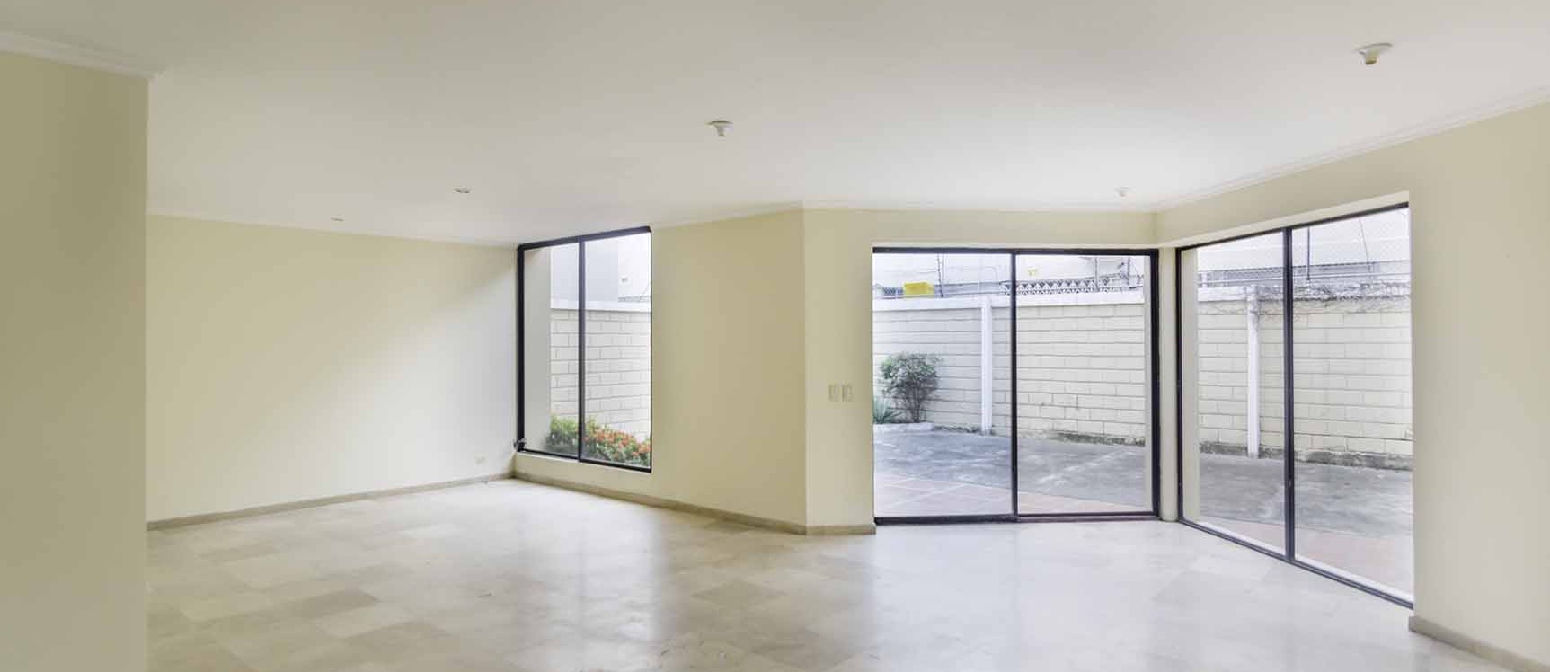 Casa en venta en Urbanización Villa Nueva Vía a Samborondón GeoBienes - Casa en venta en Urbanización Villa Nueva, Vía a Samborondón - Plusvalia Guayaquil Casas de venta y alquiler Inmobiliaria Ecuador