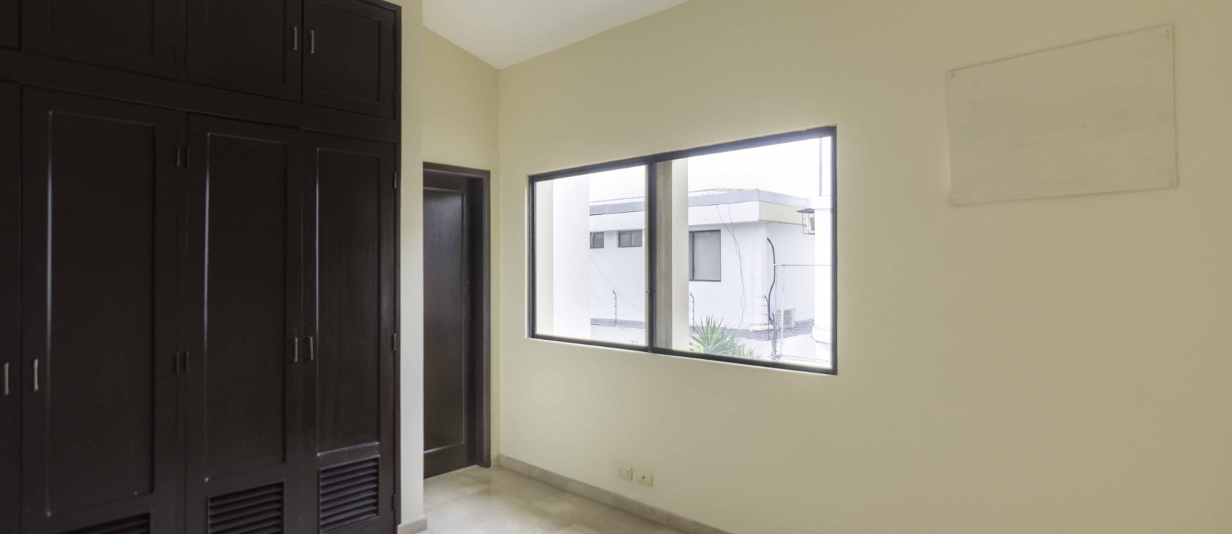Casa en venta en Urbanización Villa Nueva Vía a Samborondón GeoBienes - Casa en venta en Urbanización Villa Nueva, Vía a Samborondón - Plusvalia Guayaquil Casas de venta y alquiler Inmobiliaria Ecuador