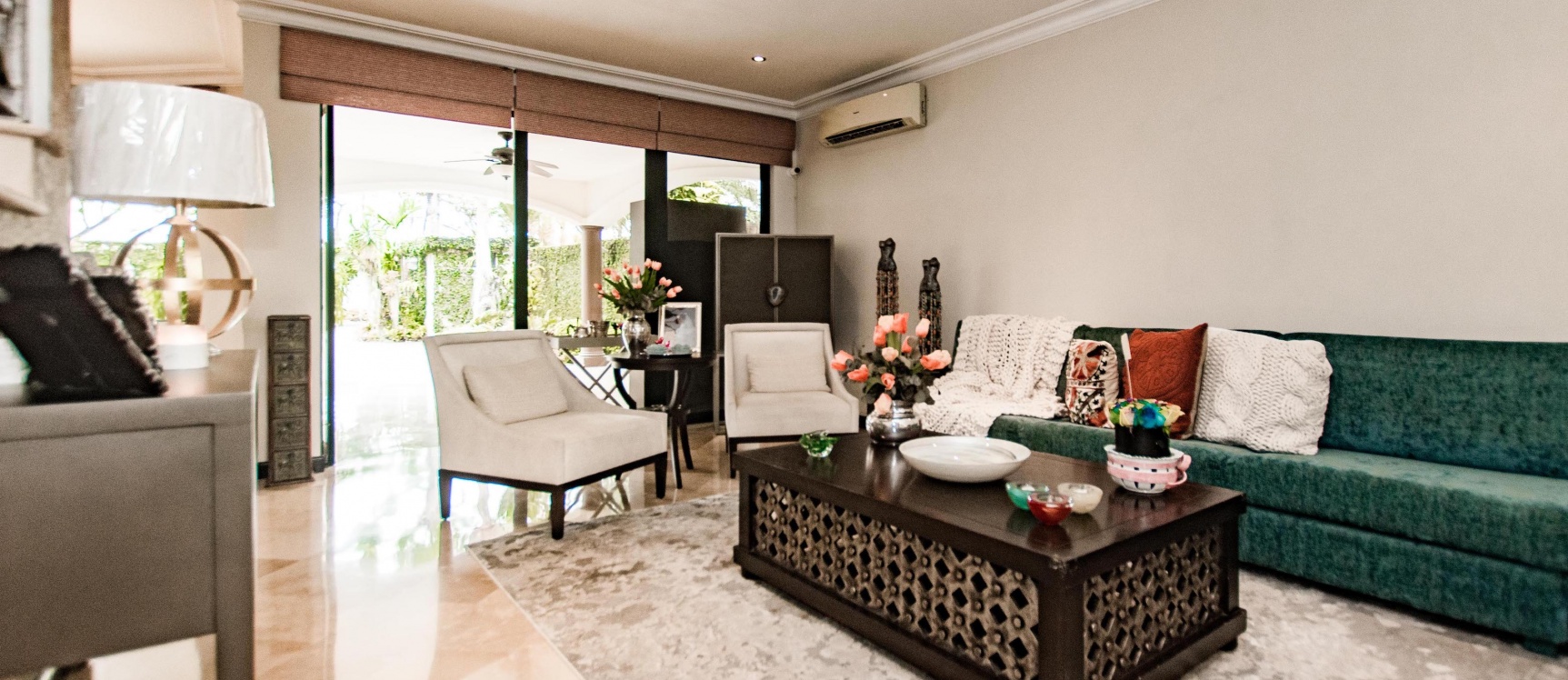 Casa en venta en Urbanización Vista al Parque, Samborondón GeoBienes - Casa en venta en Samborondón - Plusvalia Guayaquil Casas de venta y alquiler Inmobiliaria Ecuador