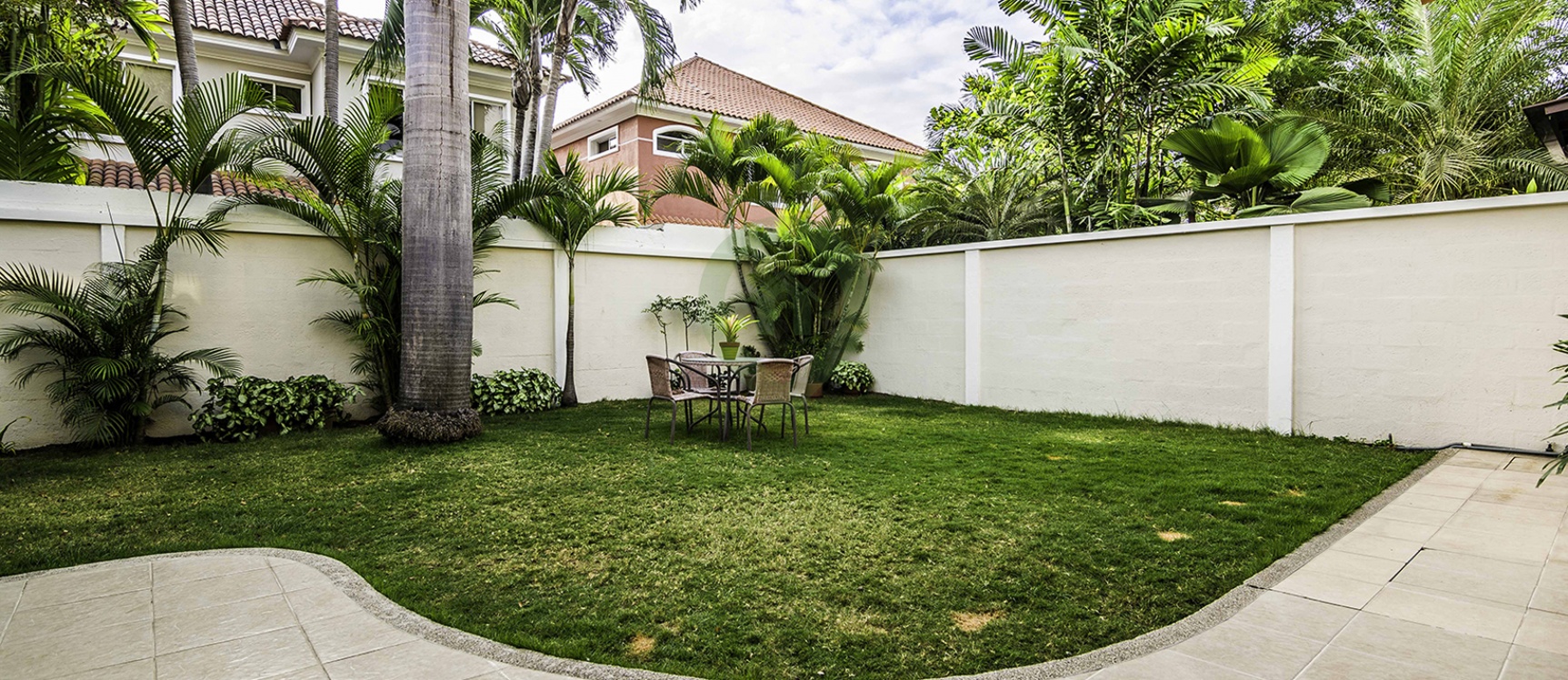 Casa en venta en Vista Sol vía a Samborondón GeoBienes - Casa en venta en Vista Sol vía a Samborondón Guayaquil - Plusvalia Guayaquil Casas de venta y alquiler Inmobiliaria Ecuador