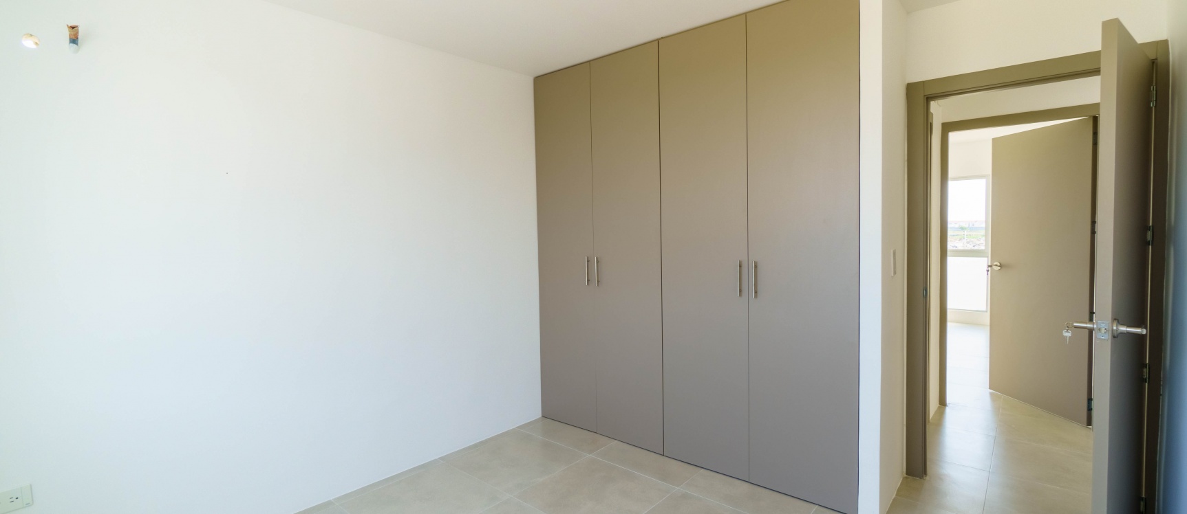 Casa en venta por estrenar con excelentes acabados en Urbanizacion Amalfi, Km 5.5 Vía la Aurora Salitre GeoBienes - Casa en venta por estrenar con excelentes acabados en Urbanizacion Amalfi, Km 5.5 Vía la Aurora Salitre - Plusvalia Guayaquil Casas de venta y alquiler Inmobiliaria Ecuador