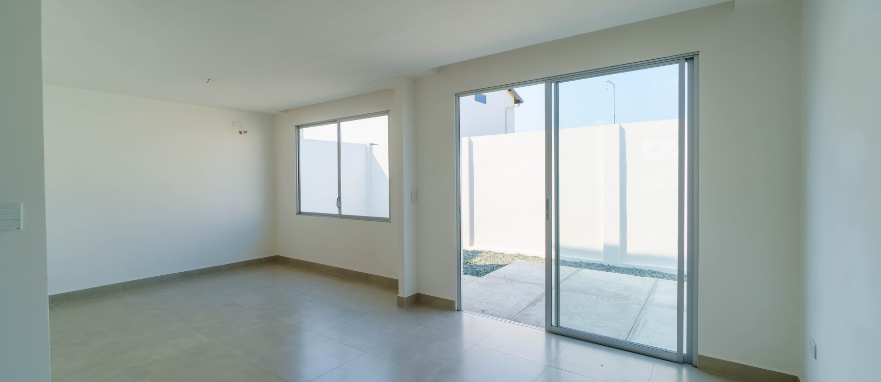 Casa en venta por estrenar con excelentes acabados en Urbanizacion Amalfi, Km 5.5 Vía la Aurora Salitre GeoBienes - Casa en venta por estrenar con excelentes acabados en Urbanizacion Amalfi, Km 5.5 Vía la Aurora Salitre - Plusvalia Guayaquil Casas de venta y alquiler Inmobiliaria Ecuador