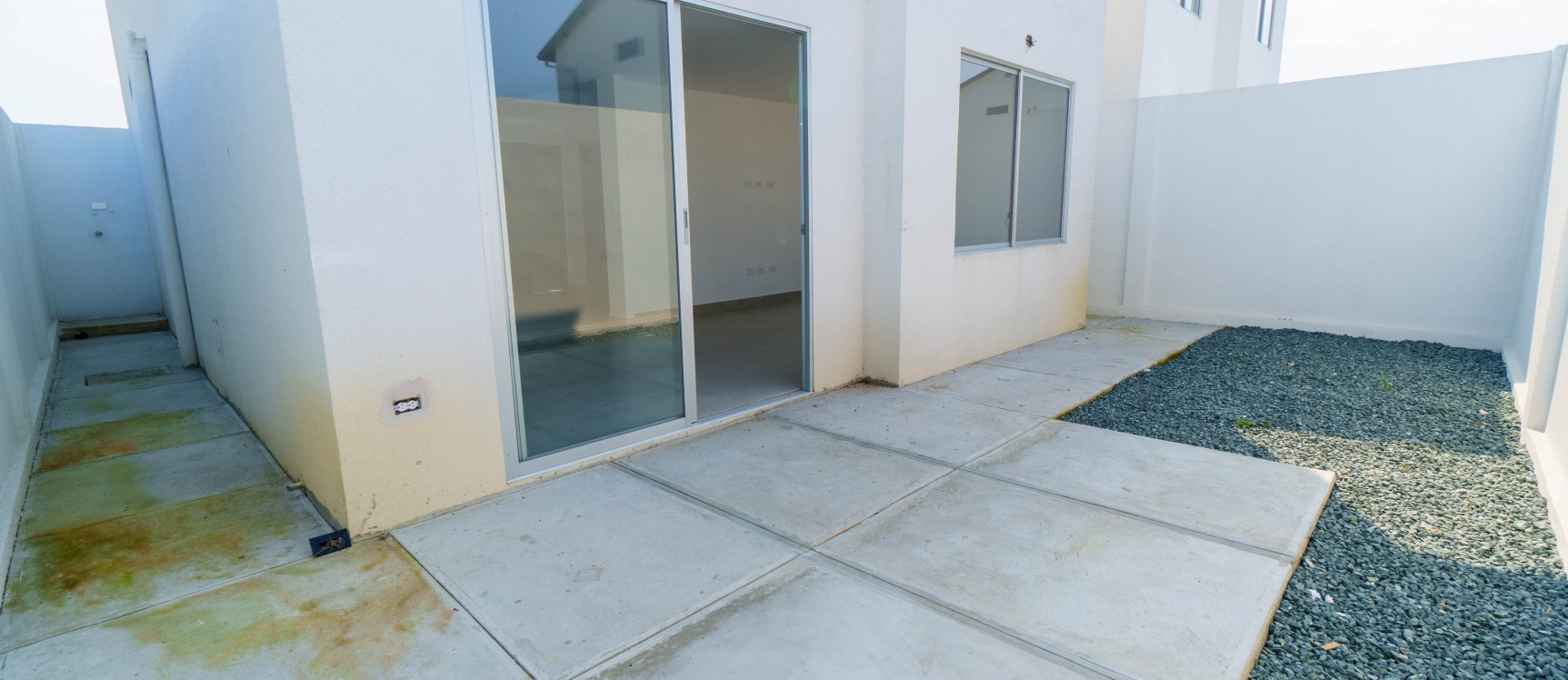 Casa en venta por estrenar con excelentes acabados en Urbanizacion Amalfi, Km 5.5 Vía la Aurora Salitre GeoBienes - Casa en venta por estrenar con excelentes acabados en Urbanizacion Amalfi, Km 5.5 Vía la Aurora Salitre - Plusvalia Guayaquil Casas de venta y alquiler Inmobiliaria Ecuador