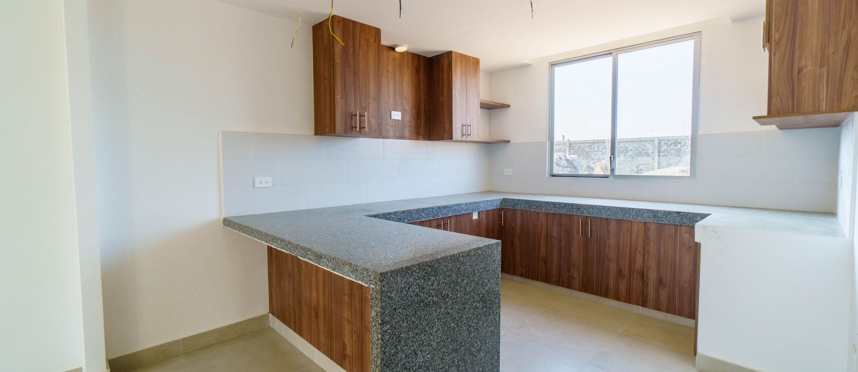 Casa en venta por estrenar con excelentes acabados en Urbanización Amalfi, Vía la Aurora Km 5.5 GeoBienes - Casa en venta por estrenar con excelentes acabados en Urbanización Amalfi, Vía la Aurora Km 5.5 - Plusvalia Guayaquil Casas de venta y alquiler Inmobiliaria Ecuador