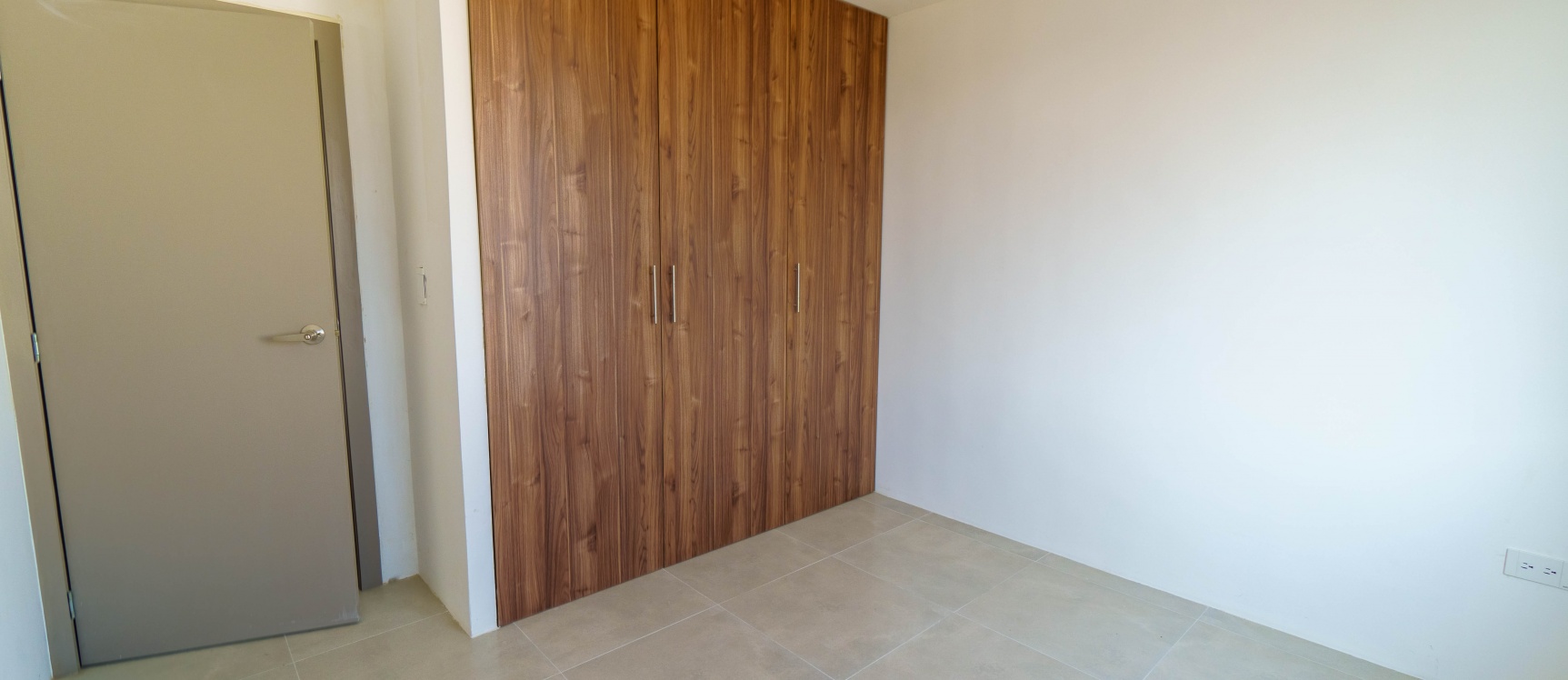 Casa en venta por estrenar con excelentes acabados en Urbanización Amalfi, Vía la Aurora Km 5.5 GeoBienes - Casa en venta por estrenar con excelentes acabados en Urbanización Amalfi, Vía la Aurora Km 5.5 - Plusvalia Guayaquil Casas de venta y alquiler Inmobiliaria Ecuador