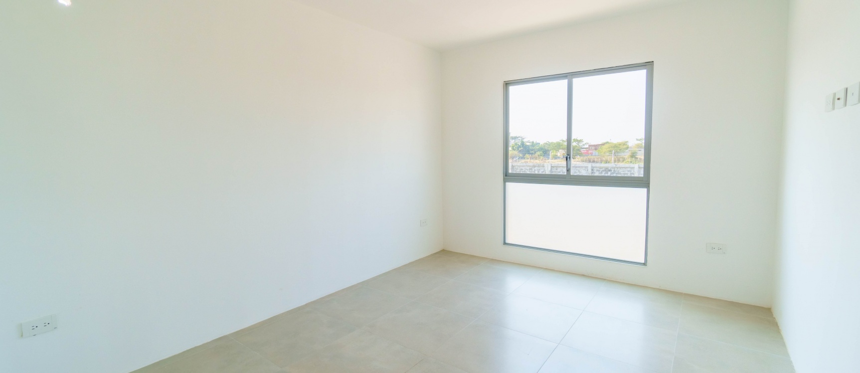 Casa en venta por estrenar con excelentes acabados en Urbanización Amalfi, Vía la Aurora Km 5.5 GeoBienes - Casa en venta por estrenar con excelentes acabados en Urbanización Amalfi, Vía la Aurora Km 5.5 - Plusvalia Guayaquil Casas de venta y alquiler Inmobiliaria Ecuador