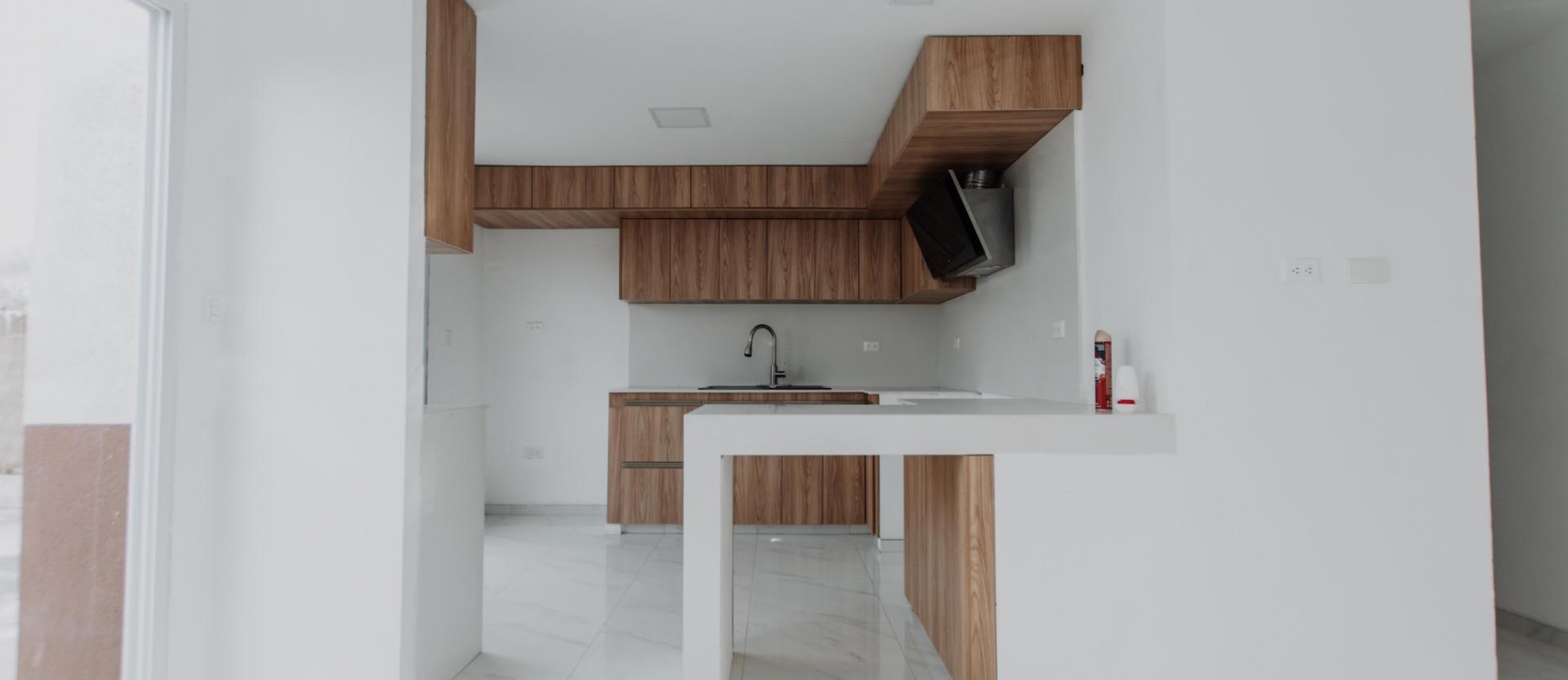 Casa en venta por estrenar en Urbanización Villa del Rey etapa Princesa Kate GeoBienes - Casa en venta por estrenar en Urbanización Villa del Rey etapa Princesa Kate - Plusvalia Guayaquil Casas de venta y alquiler Inmobiliaria Ecuador