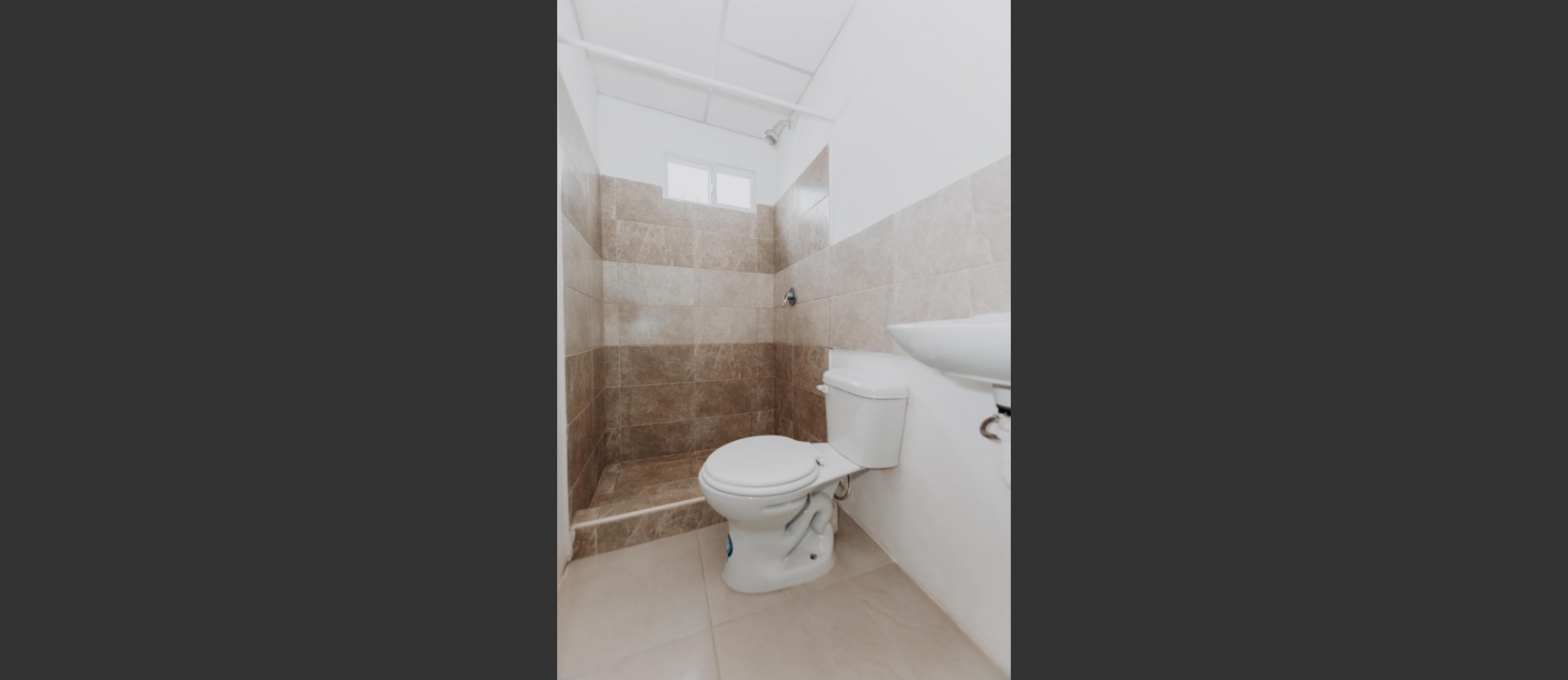 Casa en venta por estrenar en Urbanización Villa del Rey etapa Princesa Kate GeoBienes - Casa en venta por estrenar en Urbanización Villa del Rey etapa Princesa Kate - Plusvalia Guayaquil Casas de venta y alquiler Inmobiliaria Ecuador