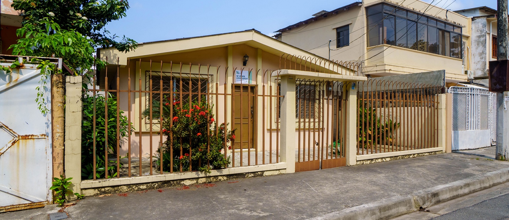 Casa en venta ubicada en Cdla. Ferroviaria, Guayaquil GeoBienes - Casa en venta ubicada en Cdla. Ferroviaria, Guayaquil - Plusvalia Guayaquil Casas de venta y alquiler Inmobiliaria Ecuador