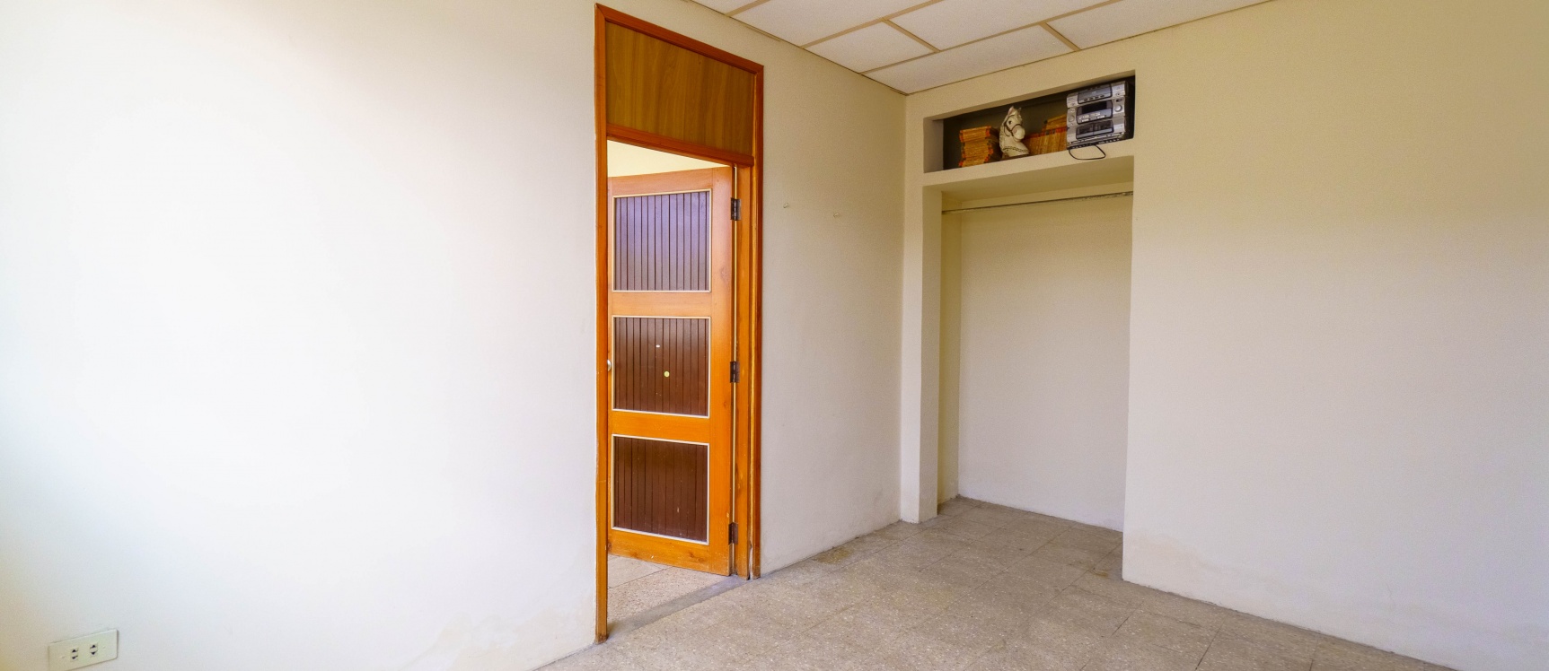 Casa en venta ubicada en Cdla del IESS, Sur de Guayaquil GeoBienes - Casa en venta ubicada en Cdla del IESS, Sur de Guayaquil - Plusvalia Guayaquil Casas de venta y alquiler Inmobiliaria Ecuador