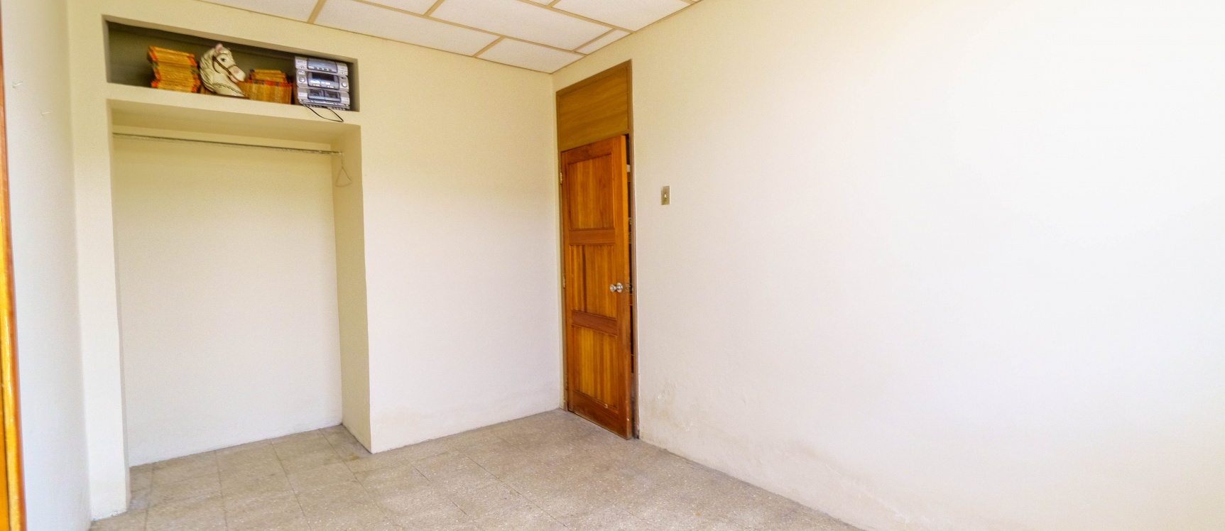 Casa en venta ubicada en Cdla del IESS, Sur de Guayaquil GeoBienes - Casa en venta ubicada en Cdla del IESS, Sur de Guayaquil - Plusvalia Guayaquil Casas de venta y alquiler Inmobiliaria Ecuador