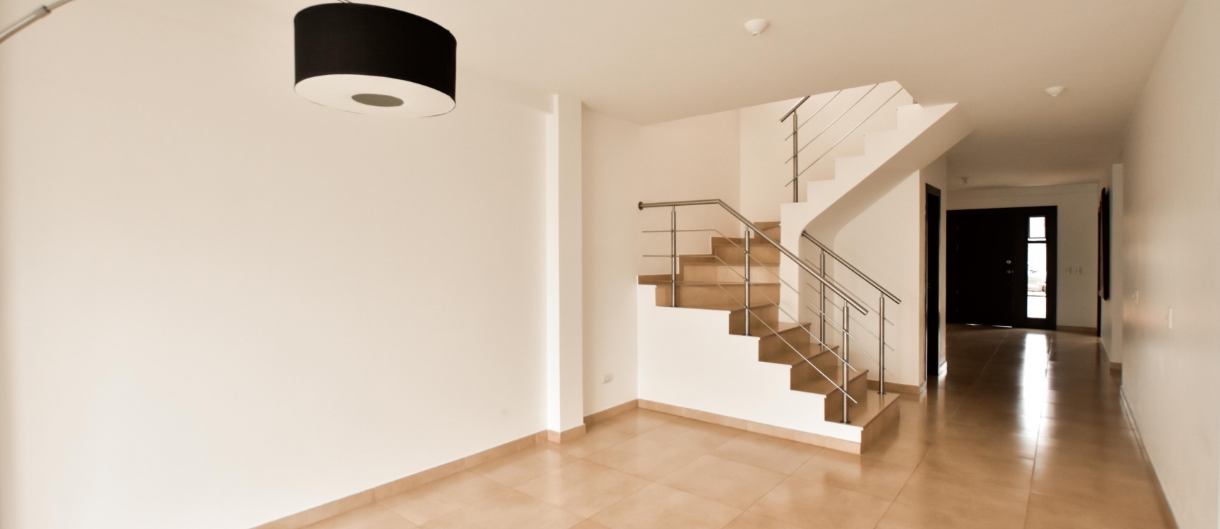 Casa en venta ubicada en Ciudad Celeste GeoBienes - Casa en venta ubicada en Ciudad Celeste - Plusvalia Guayaquil Casas de venta y alquiler Inmobiliaria Ecuador