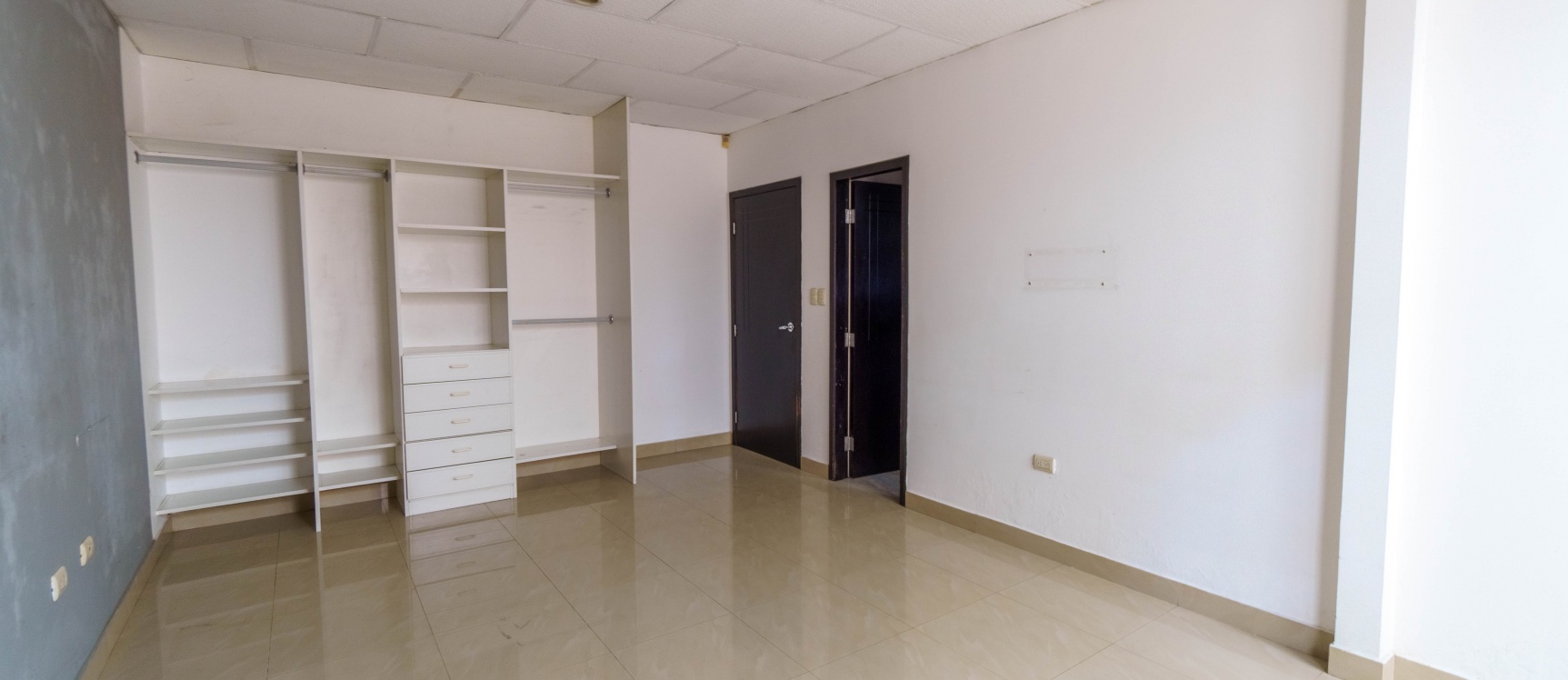 GeoBienes - Casa en venta ubicada en la Alborada, Norte de Guayaquil. - Plusvalia Guayaquil Casas de venta y alquiler Inmobiliaria Ecuador