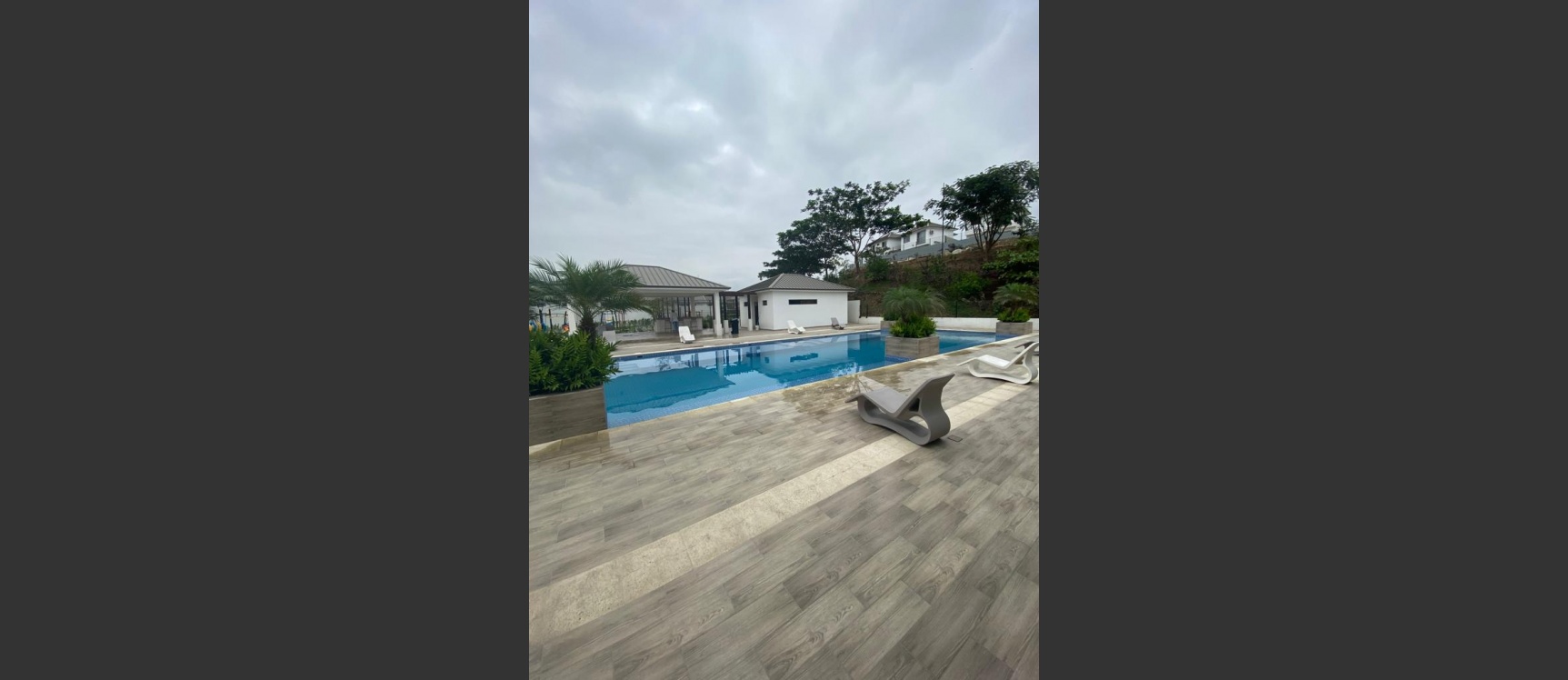 GeoBienes - Casa en venta ubicada en la Urbanización Vistana 1000, Etapa Omega - Plusvalia Guayaquil Casas de venta y alquiler Inmobiliaria Ecuador