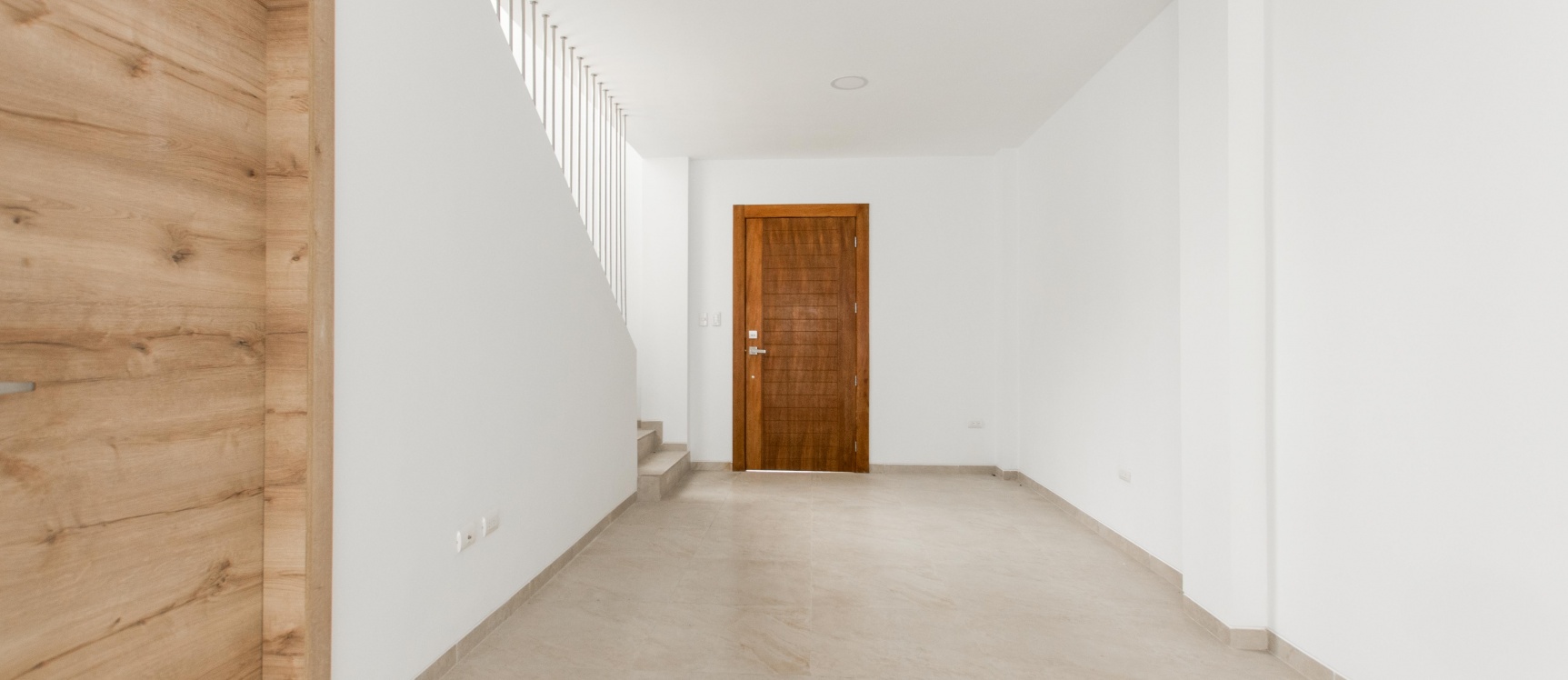 Casa en venta ubicada en la Urbanización Vistana 1000, Etapa Omega GeoBienes - Casa en venta ubicada en la Urbanización Vistana 1000, Etapa Omega - Plusvalia Guayaquil Casas de venta y alquiler Inmobiliaria Ecuador