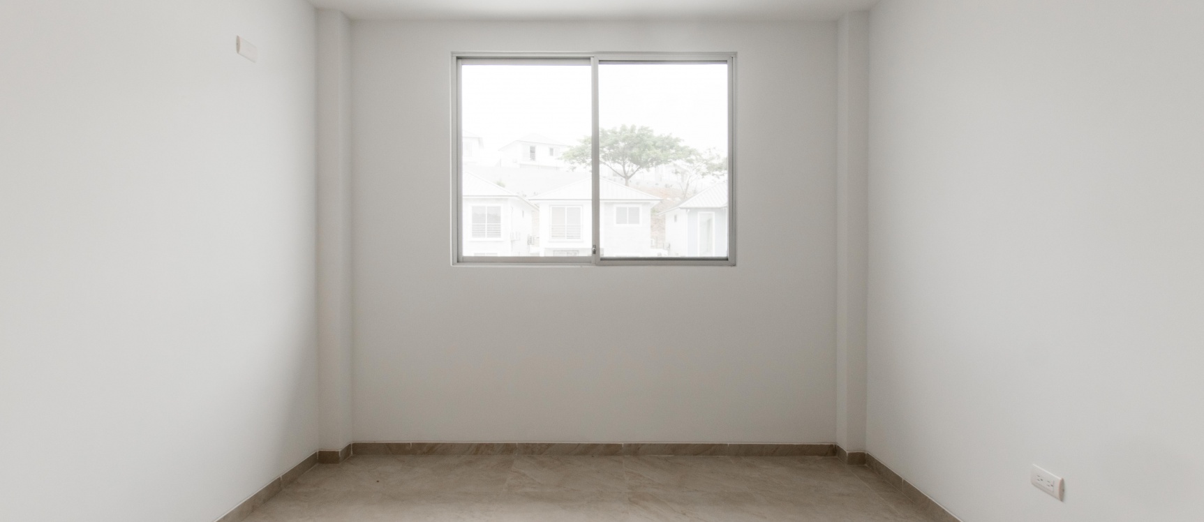 Casa en venta ubicada en la Urbanización Vistana 1000, Etapa Omega GeoBienes - Casa en venta ubicada en la Urbanización Vistana 1000, Etapa Omega - Plusvalia Guayaquil Casas de venta y alquiler Inmobiliaria Ecuador