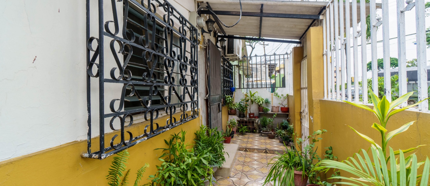 Casa en venta ubicada en Pradera 1, Sur de Guayaquil GeoBienes - Casa en venta ubicada en Pradera 1, Sur de Guayaquil - Plusvalia Guayaquil Casas de venta y alquiler Inmobiliaria Ecuador