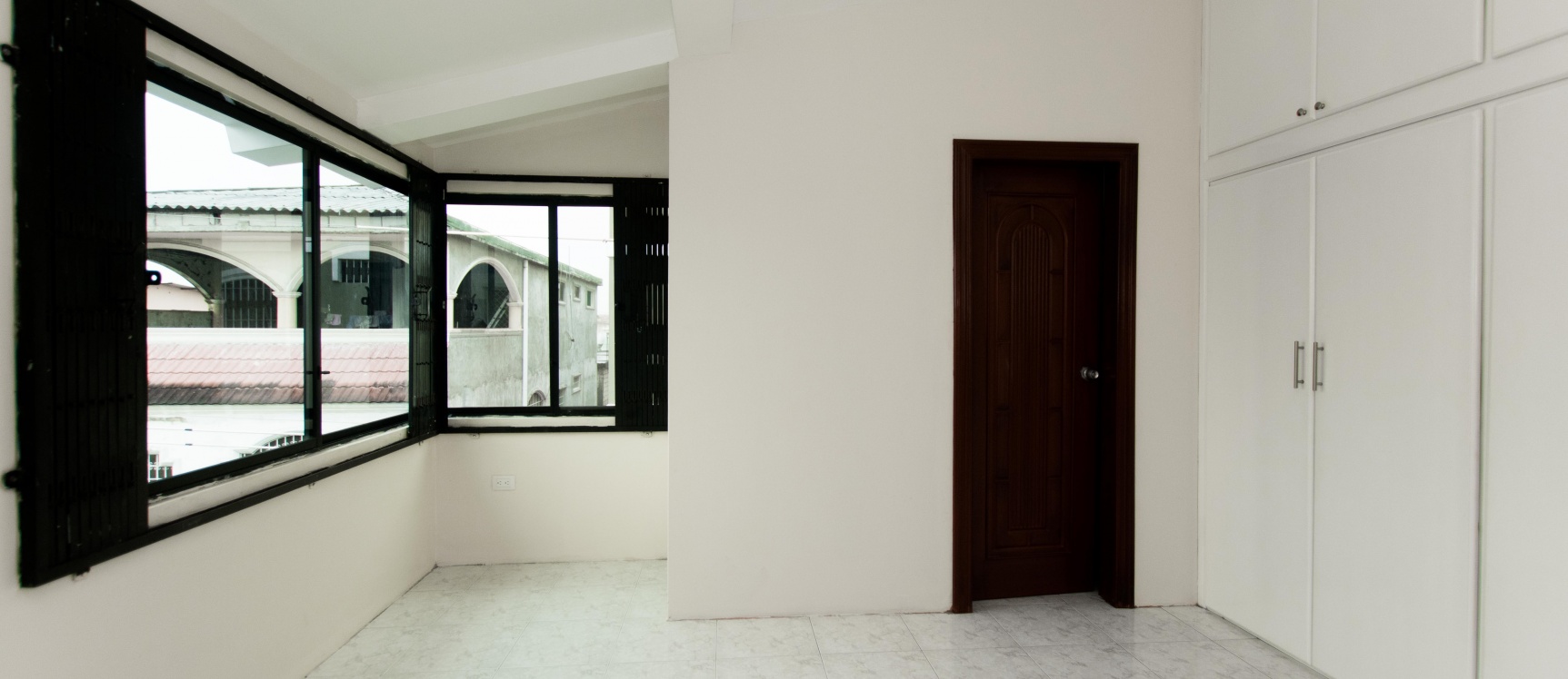 GeoBienes - Casa en venta ubicada en urbanización Acuarela del Rio - Plusvalia Guayaquil Casas de venta y alquiler Inmobiliaria Ecuador
