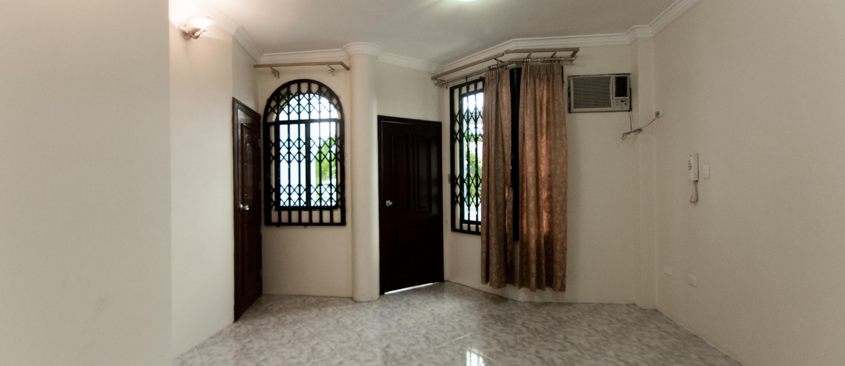Casa en venta ubicada en Urbanización Acuarela del Rio GeoBienes - Casa en venta ubicada en urbanización Acuarela del Rio - Plusvalia Guayaquil Casas de venta y alquiler Inmobiliaria Ecuador