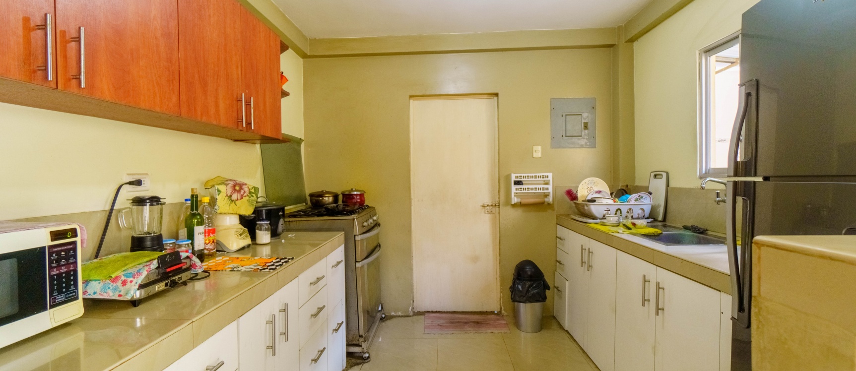 Casa en venta ubicada en urbanización Metrópolis 2 GeoBienes - Casa en venta ubicada en urbanización Metrópolis 2 - Plusvalia Guayaquil Casas de venta y alquiler Inmobiliaria Ecuador
