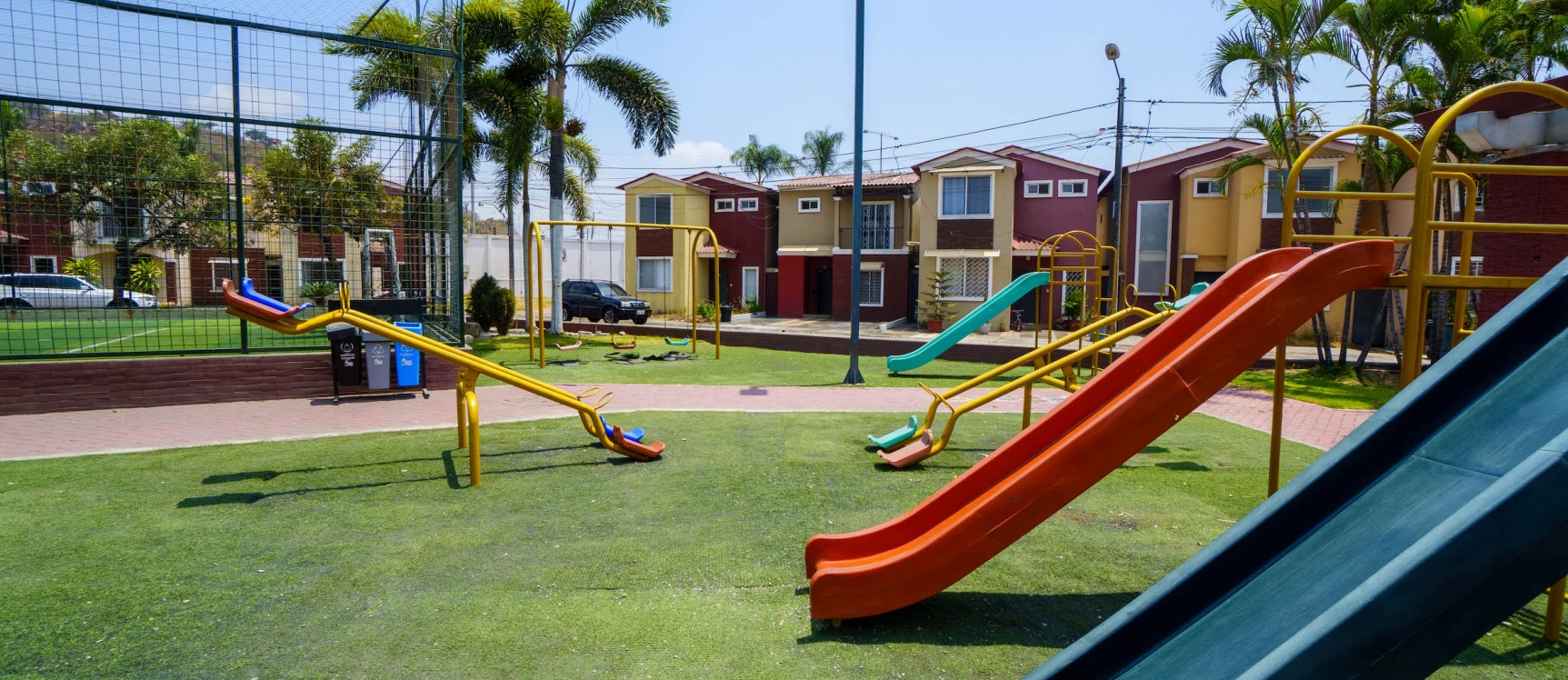 Casa en venta ubicada en Urbanización Villa Italia, La Aurora. Vía Daule GeoBienes - Casa en venta ubicada en Urbanización Villa Italia, La Aurora. Vía Daule - Plusvalia Guayaquil Casas de venta y alquiler Inmobiliaria Ecuador