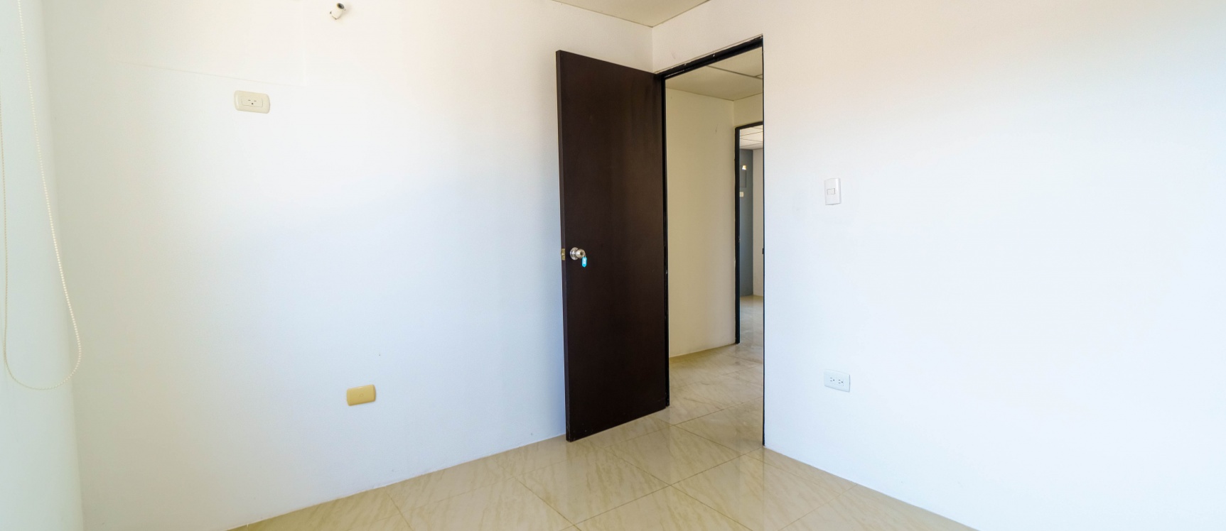 Casa en venta ubicada en Villa del Rey, Etapa Beatriz GeoBienes - Casa en venta ubicada en Villa del Rey, Etapa Beatriz - Plusvalia Guayaquil Casas de venta y alquiler Inmobiliaria Ecuador