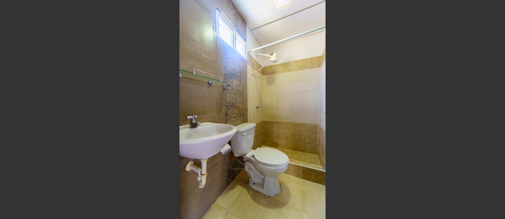 Casa en venta ubicada en Villa del Rey, Etapa Beatriz GeoBienes - Casa en venta ubicada en Villa del Rey, Etapa Beatriz - Plusvalia Guayaquil Casas de venta y alquiler Inmobiliaria Ecuador