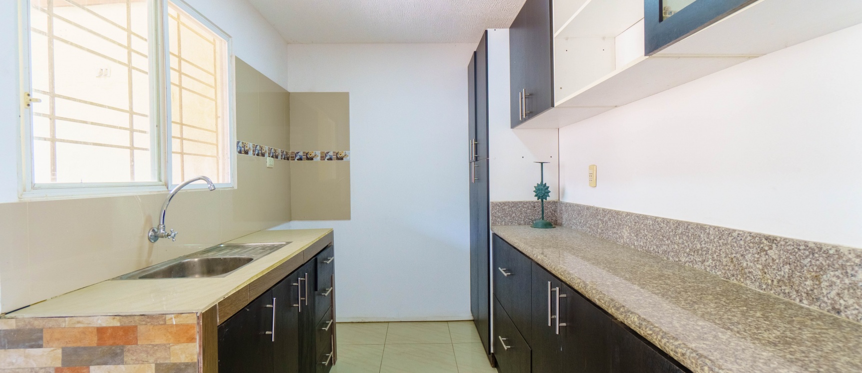 Casa en venta ubicada en Villa del Rey, Etapa Beatriz GeoBienes - Casa en venta ubicada en Villa del Rey, Etapa Beatriz - Plusvalia Guayaquil Casas de venta y alquiler Inmobiliaria Ecuador