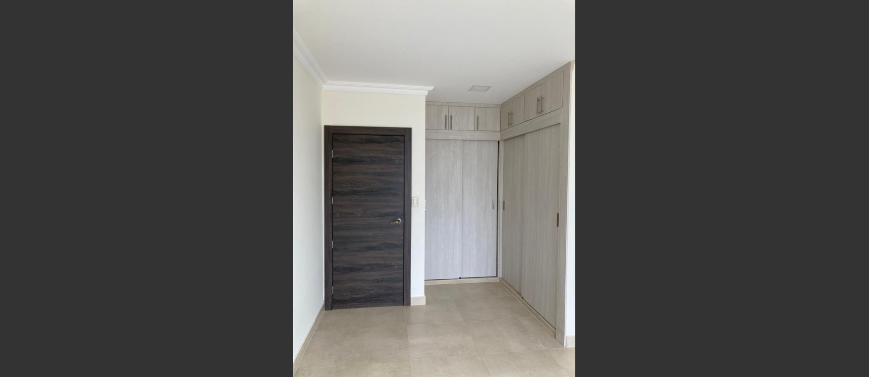 Casa en venta ubicado en Urbanización San Antonio, Samborondón GeoBienes - Casa en venta ubicado en Urbanización San Antonio, Samborondón - Plusvalia Guayaquil Casas de venta y alquiler Inmobiliaria Ecuador