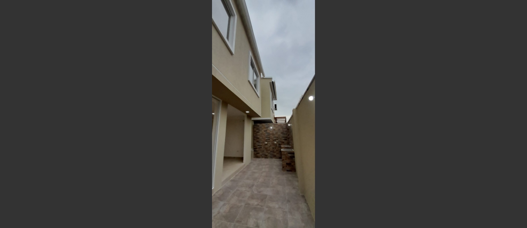 Casa en venta ubicado en Urbanización San Antonio, Samborondón GeoBienes - Casa en venta ubicado en Urbanización San Antonio, Samborondón - Plusvalia Guayaquil Casas de venta y alquiler Inmobiliaria Ecuador