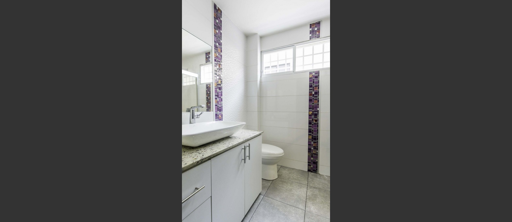 Casa en venta Urb. Las Riberas, Vía Samborondón GeoBienes - Casa en venta Urb. Las Riberas, Vía Samborondón - Plusvalia Guayaquil Casas de venta y alquiler Inmobiliaria Ecuador