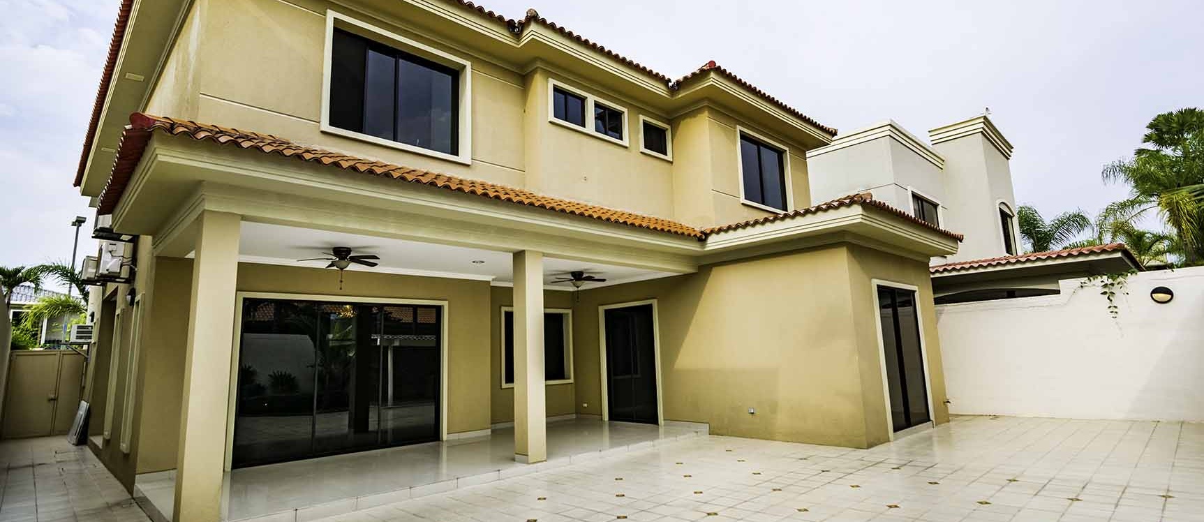 GeoBienes - Casa en venta Urb. Terrasol, Vía Samborondón  - Plusvalia Guayaquil Casas de venta y alquiler Inmobiliaria Ecuador