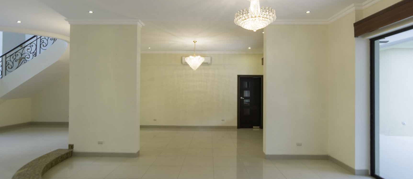 Casa en venta Urb. Terrasol , Vía Samborondón GeoBienes - Casa en venta Urb. Terrasol, Vía Samborondón - Plusvalia Guayaquil Casas de venta y alquiler Inmobiliaria Ecuador