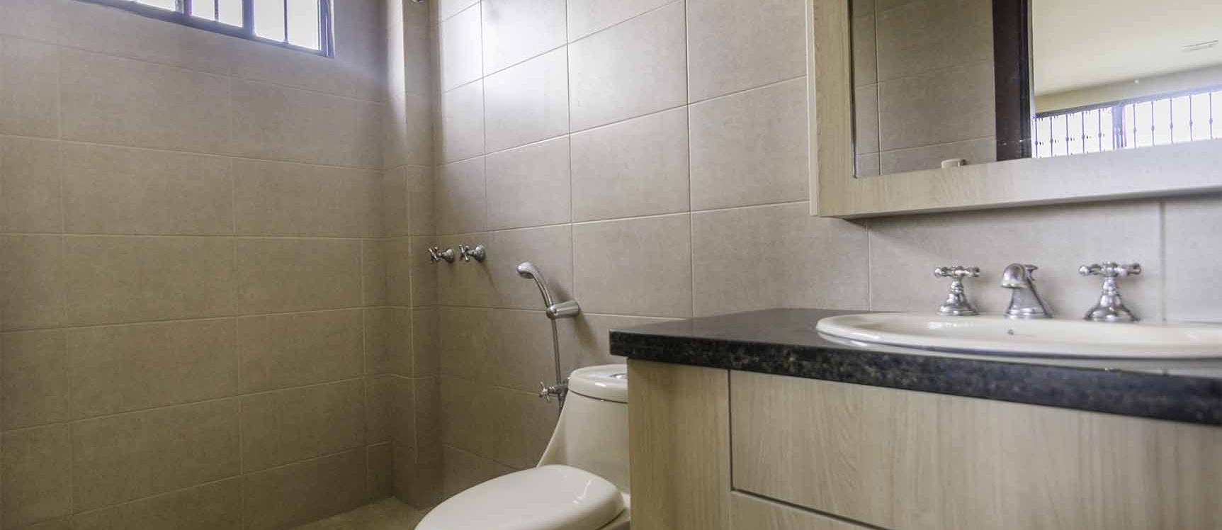 Casa en venta Urb. Tornero, Vía Samborondón. GeoBienes - Casa en venta Urb. Tornero, Vía Samborondón. - Plusvalia Guayaquil Casas de venta y alquiler Inmobiliaria Ecuador