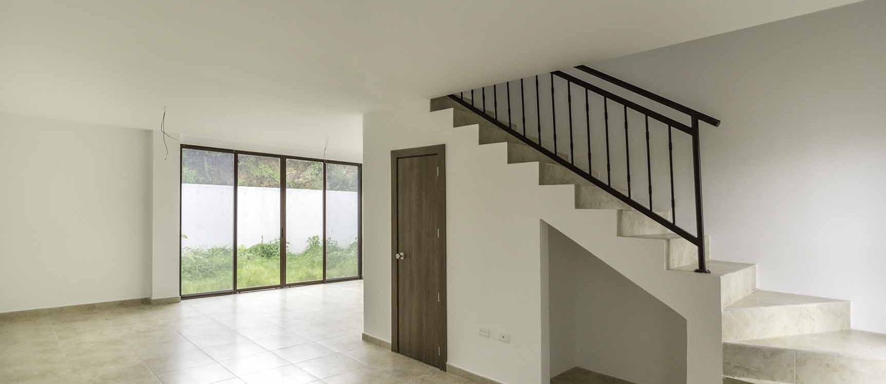 Casa en Venta Urb. Villas del Bosque - Vía a La Costa GeoBienes - Casa en Venta Urb. Villas del Bosque - Vía a La Costa - Plusvalia Guayaquil Casas de venta y alquiler Inmobiliaria Ecuador