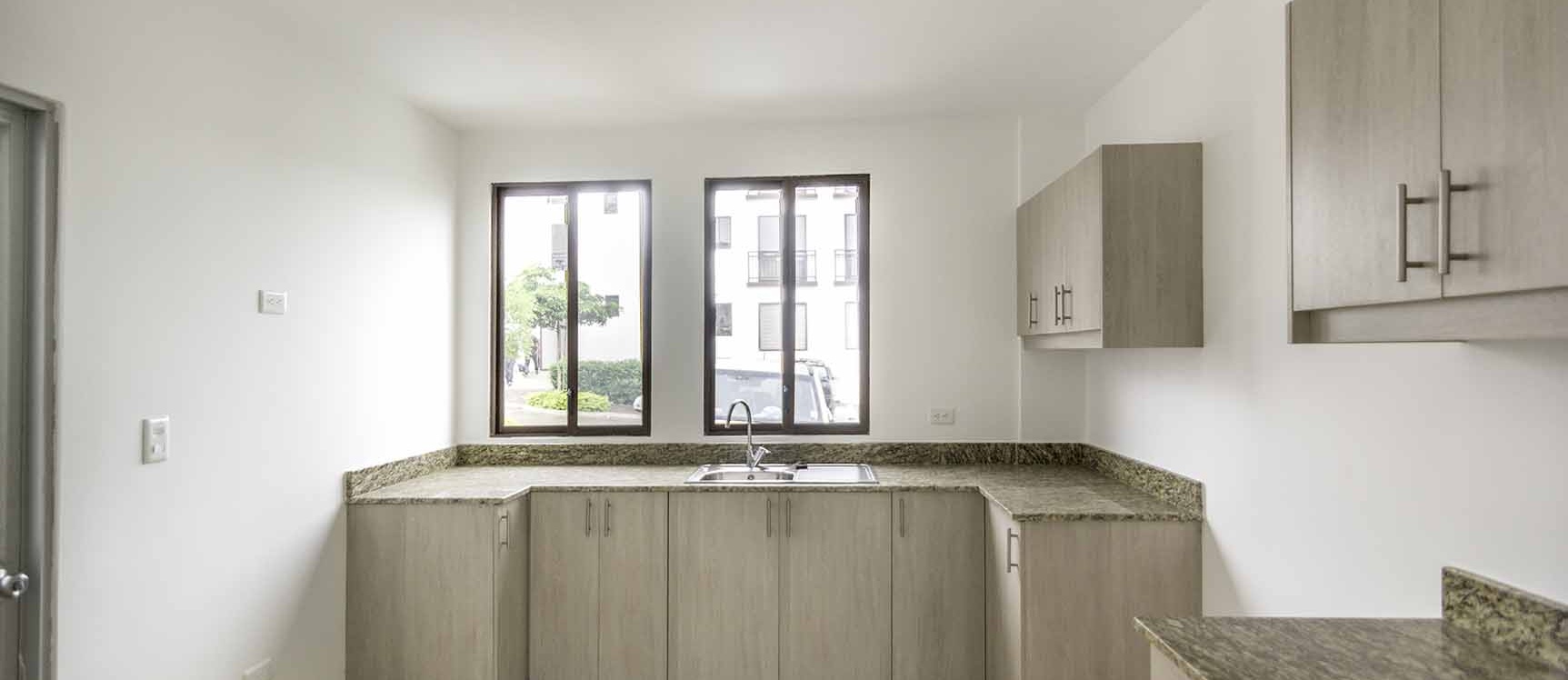 Casa en Venta Urb. Villas del Bosque - Vía a La Costa GeoBienes - Casa en Venta Urb. Villas del Bosque - Vía a La Costa - Plusvalia Guayaquil Casas de venta y alquiler Inmobiliaria Ecuador